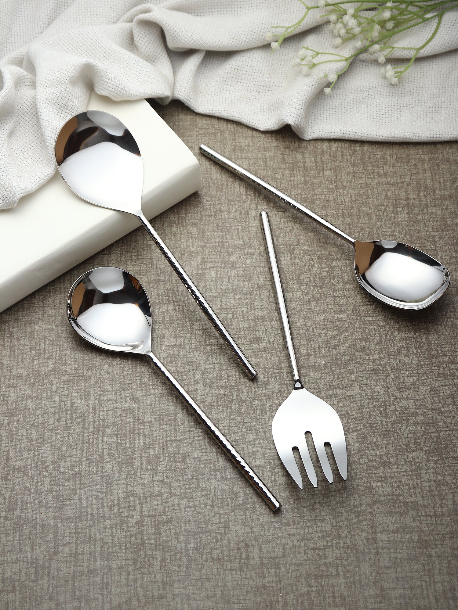 Stream Serving Set M.M.I. OVERSEAS