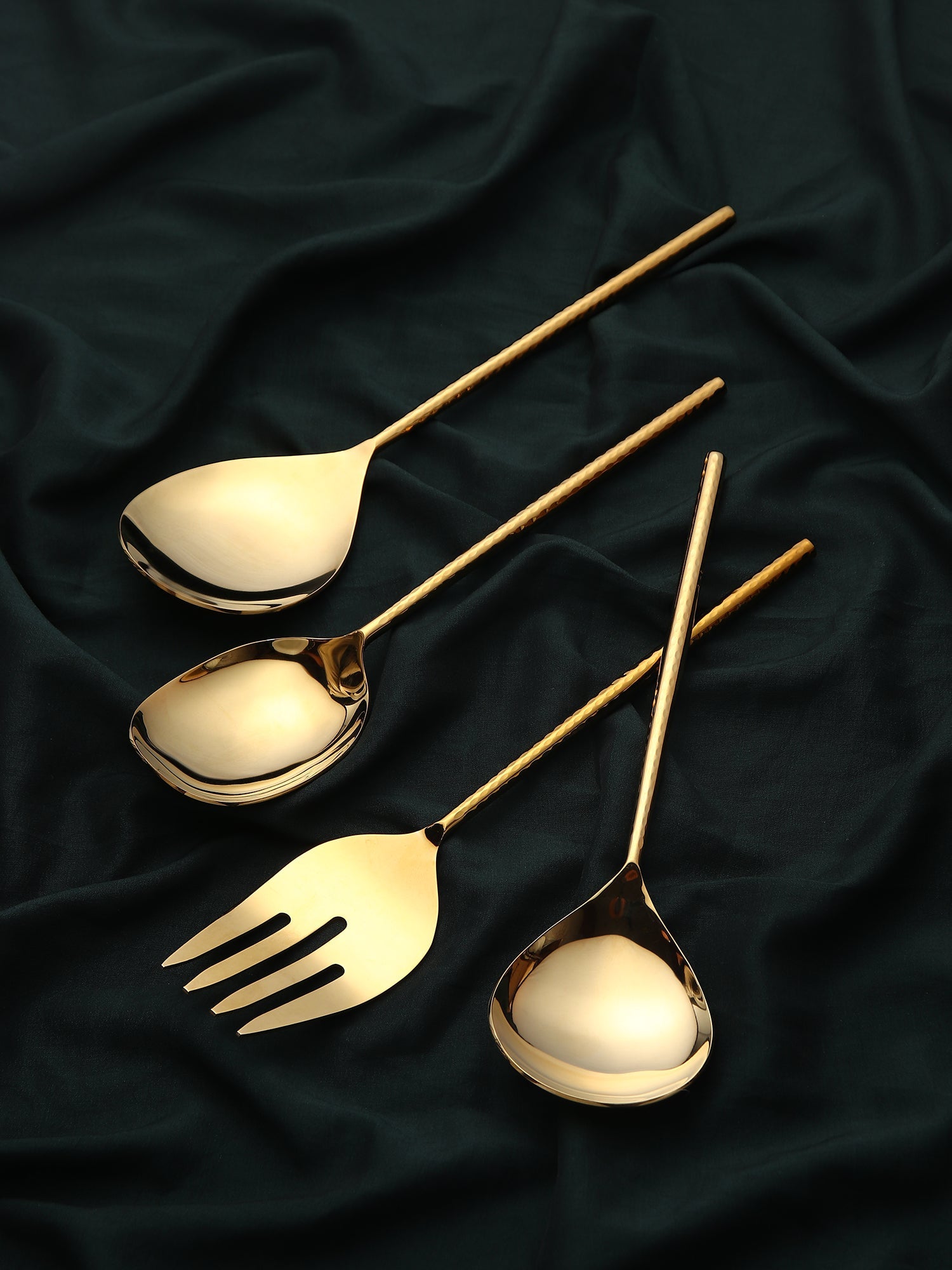 Stream Serving Set M.M.I. OVERSEAS