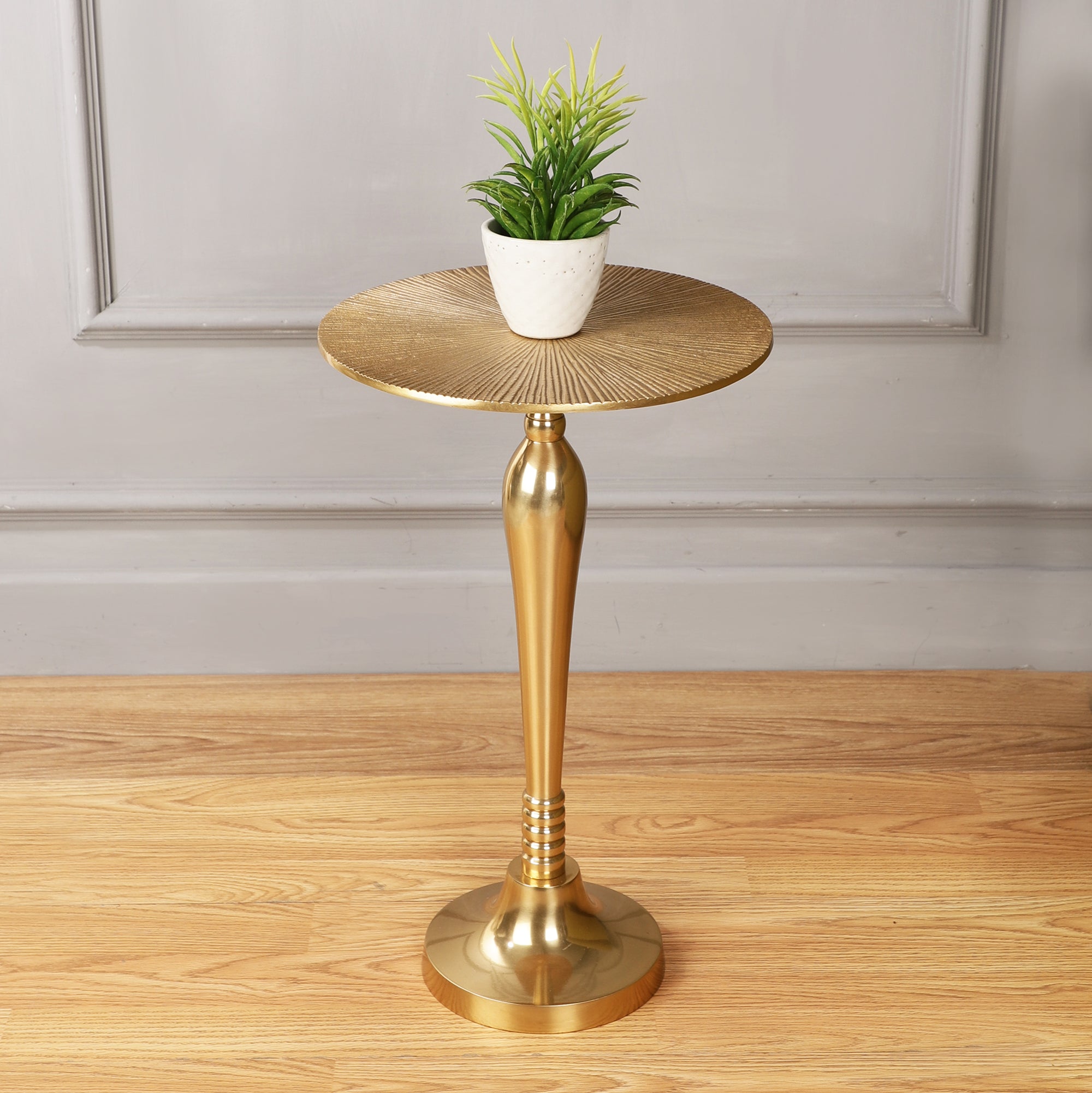 The Carla Side Table By Décor De Maison In Classical Design In Raw Gold & Black Finish - OUCHCART