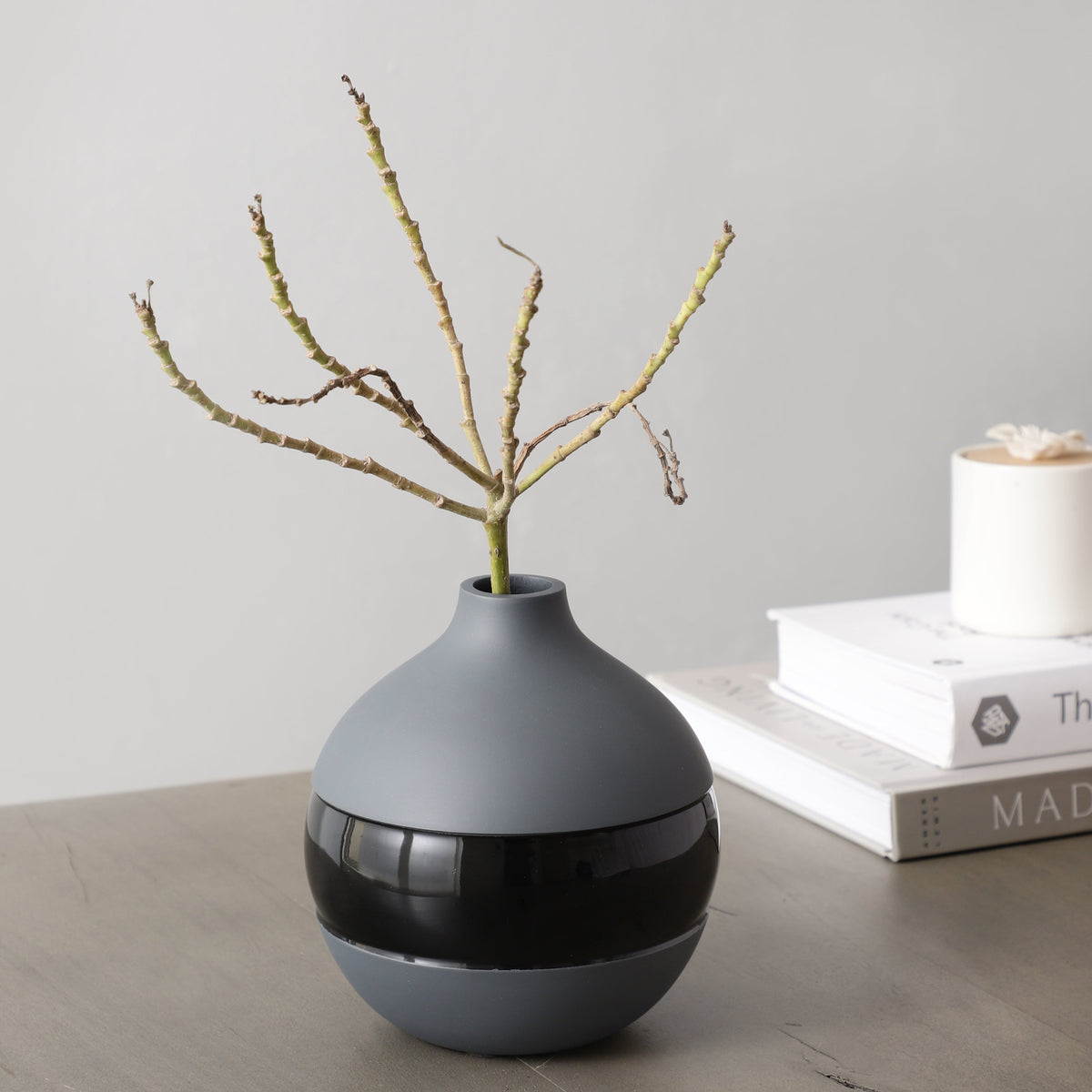 Klova Graphite Vase with Black Enamel M.M.I. OVERSEAS