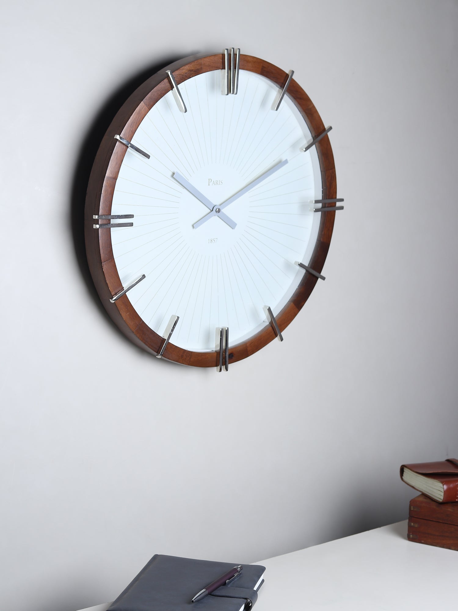 Eclipta Silver Wall Clock M.M.I. OVERSEAS