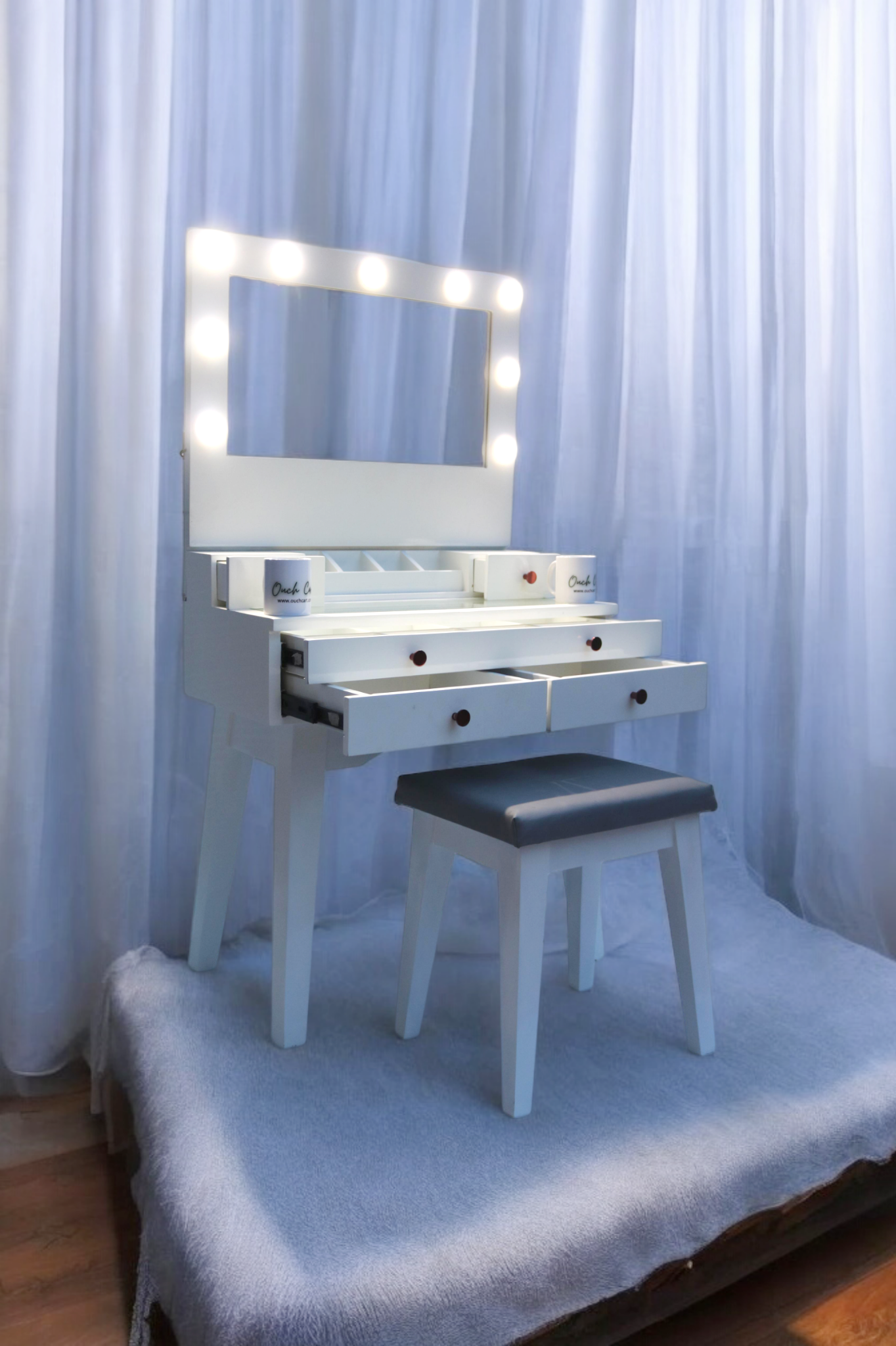 Evegny Dressing Table with Mirror