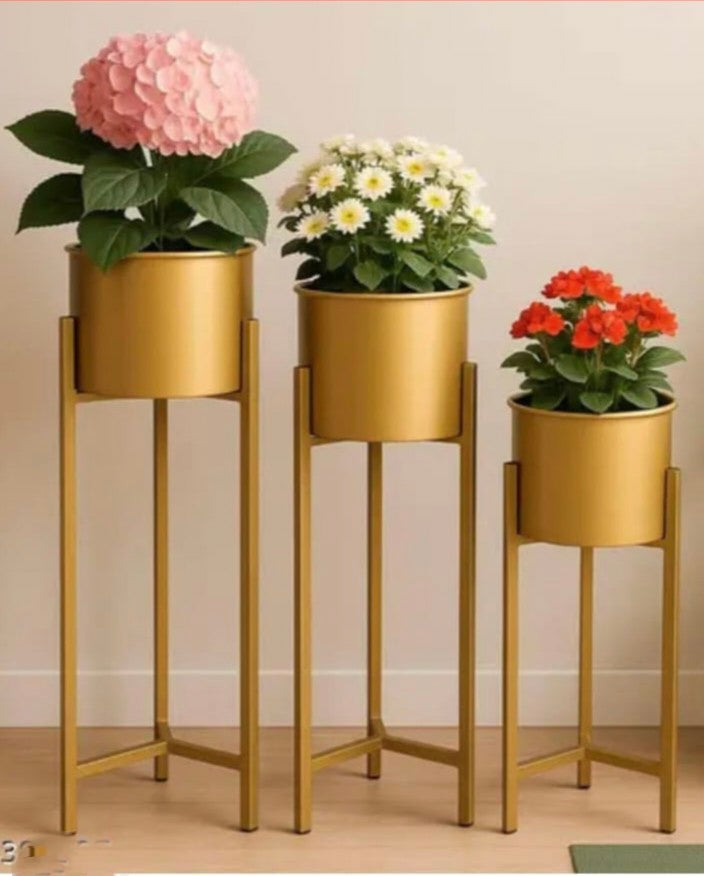 Living Room Metal Planter For Indoor Kiving Planter Pot Inclued (Set of 3 ) Planter Pot National Handicraft Town