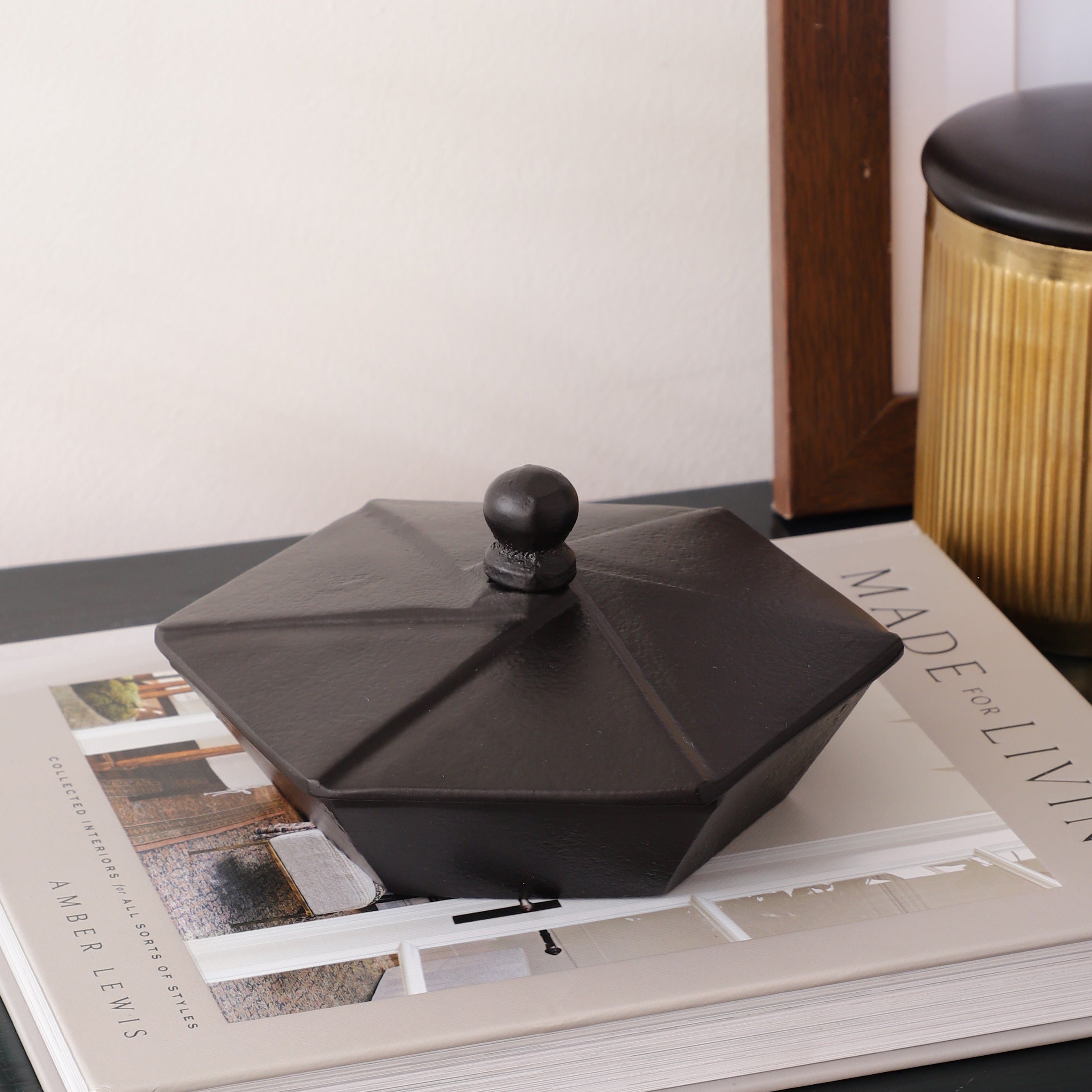 Keepsake Box in black finish M.M.I. OVERSEAS