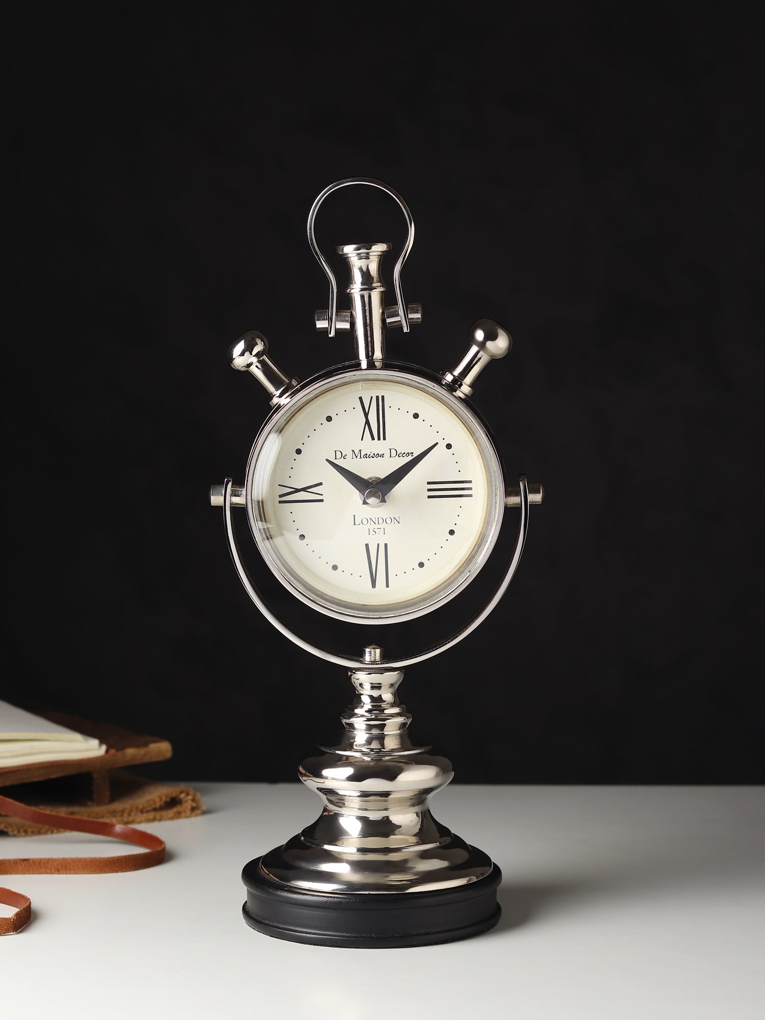 Aristotime Table clock in Silver - OUCHCART | Table clock