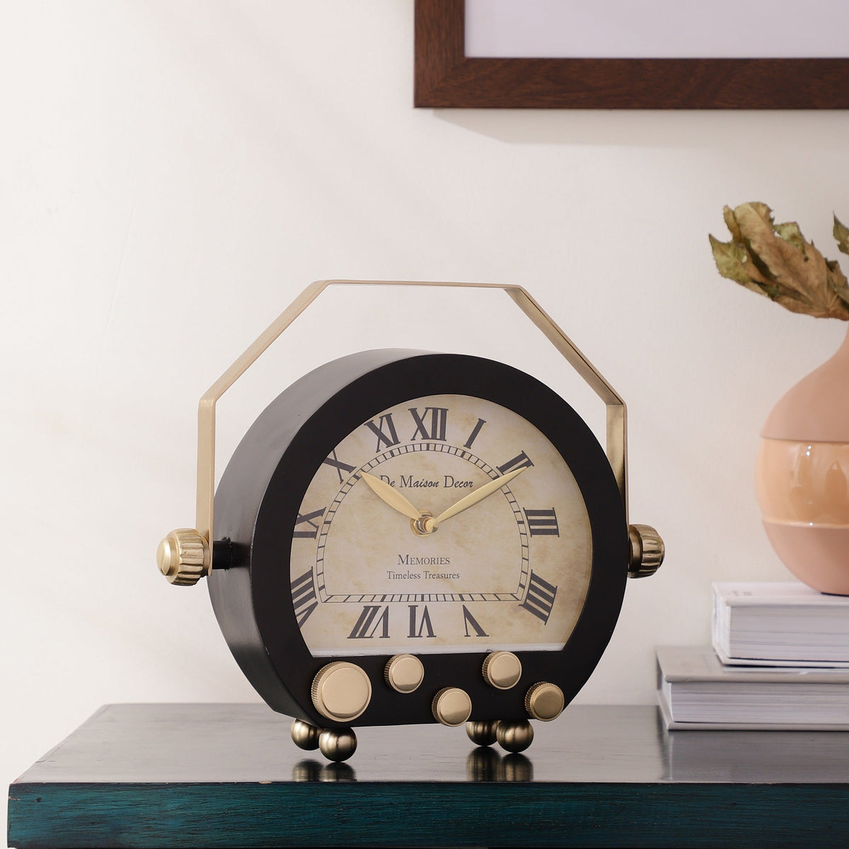 Kent Clock in black gold M.M.I. OVERSEAS