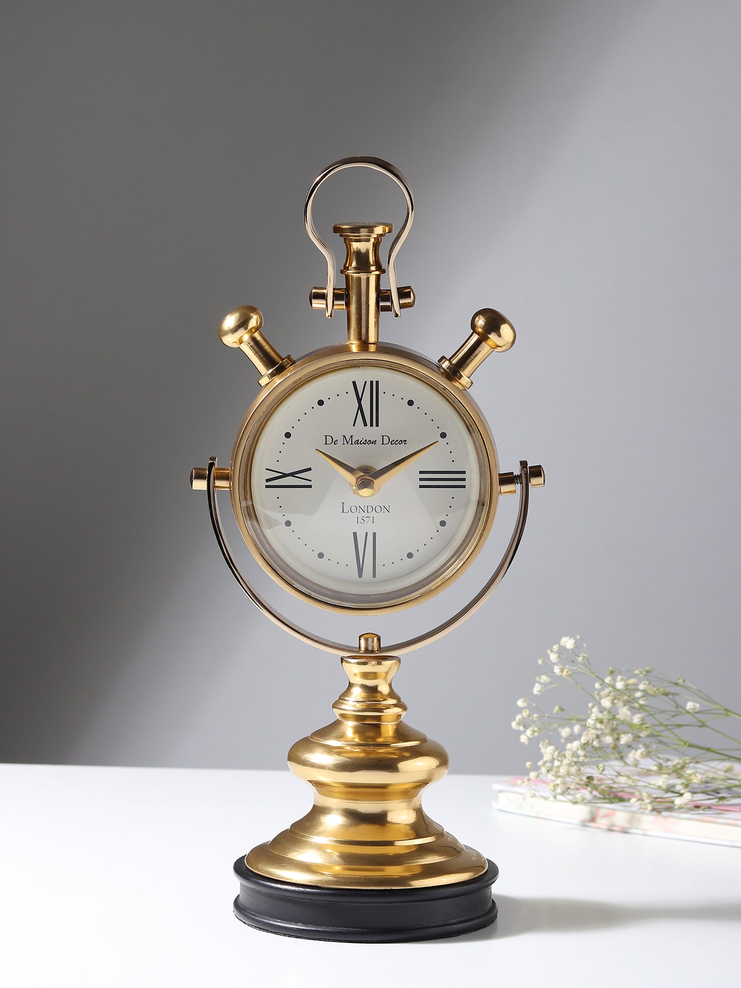 Aristotime Table clock in Silver M.M.I. OVERSEAS