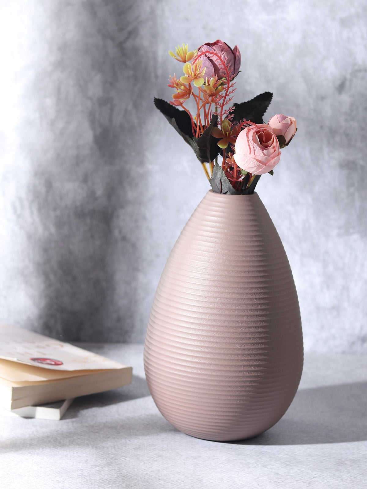 Klova Pink Vase M.M.I. OVERSEAS
