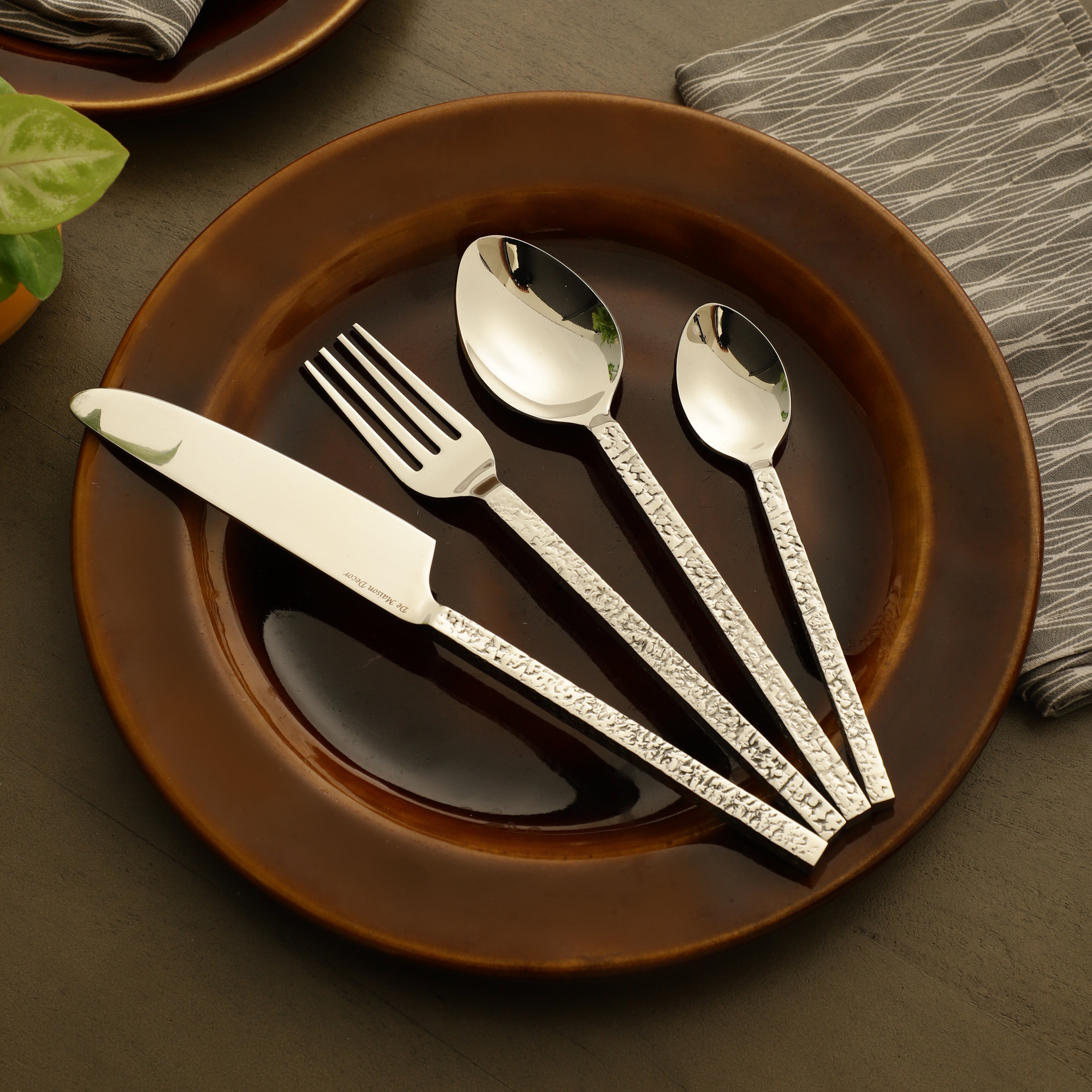 Ember Texture Cutlery Set