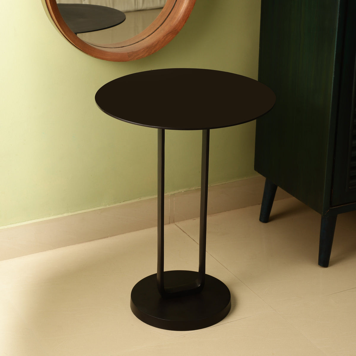 Irwin Obsidian Table M.M.I. OVERSEAS