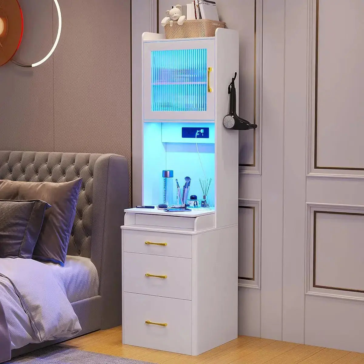 Modern Jamone Makeup Vanity with Storage, LED Lights and Built-In Power- OUCH CART | Dressing table