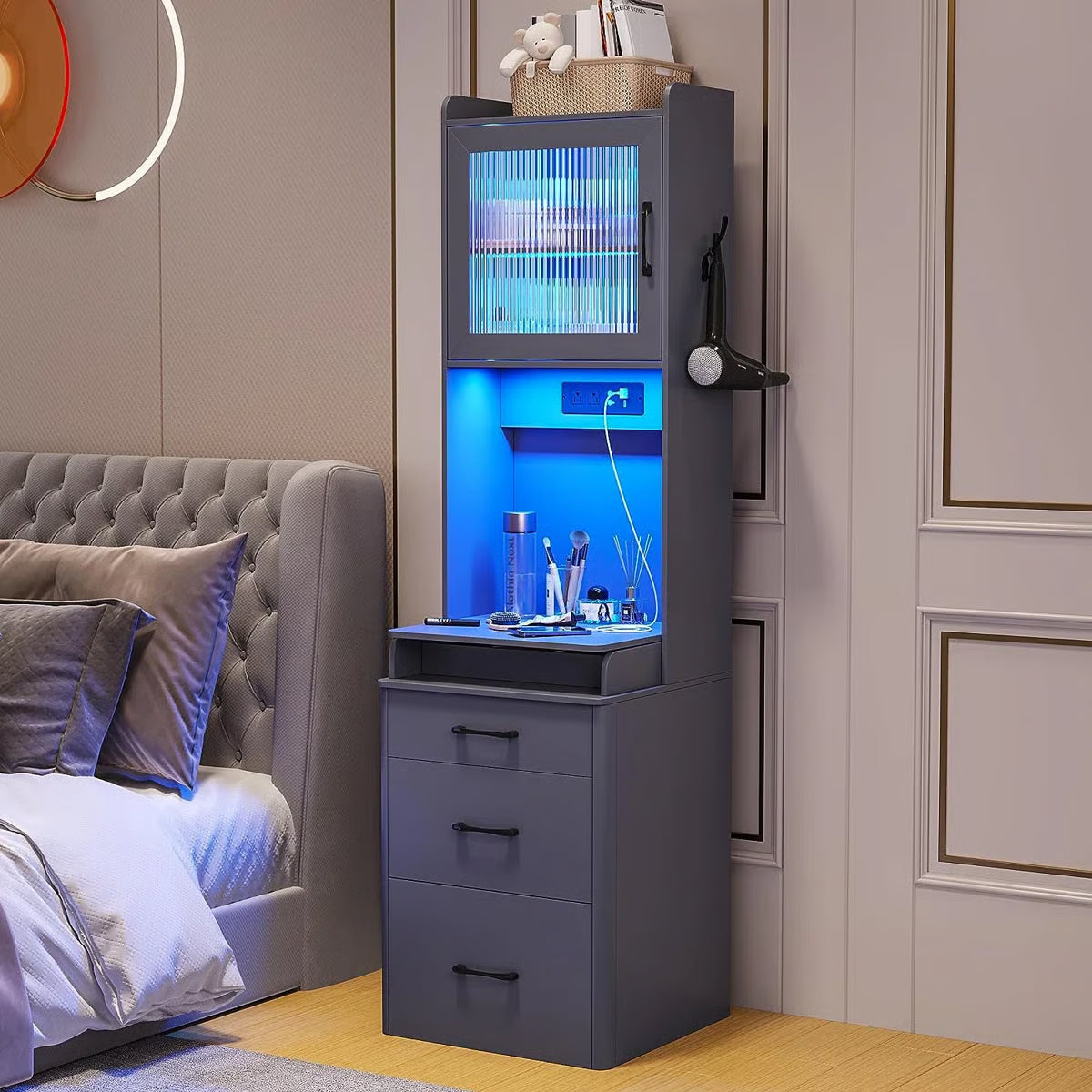 Modern Jamone Makeup Vanity with Storage, LED Lights and Built-In Power- OUCH CART | Dressing table