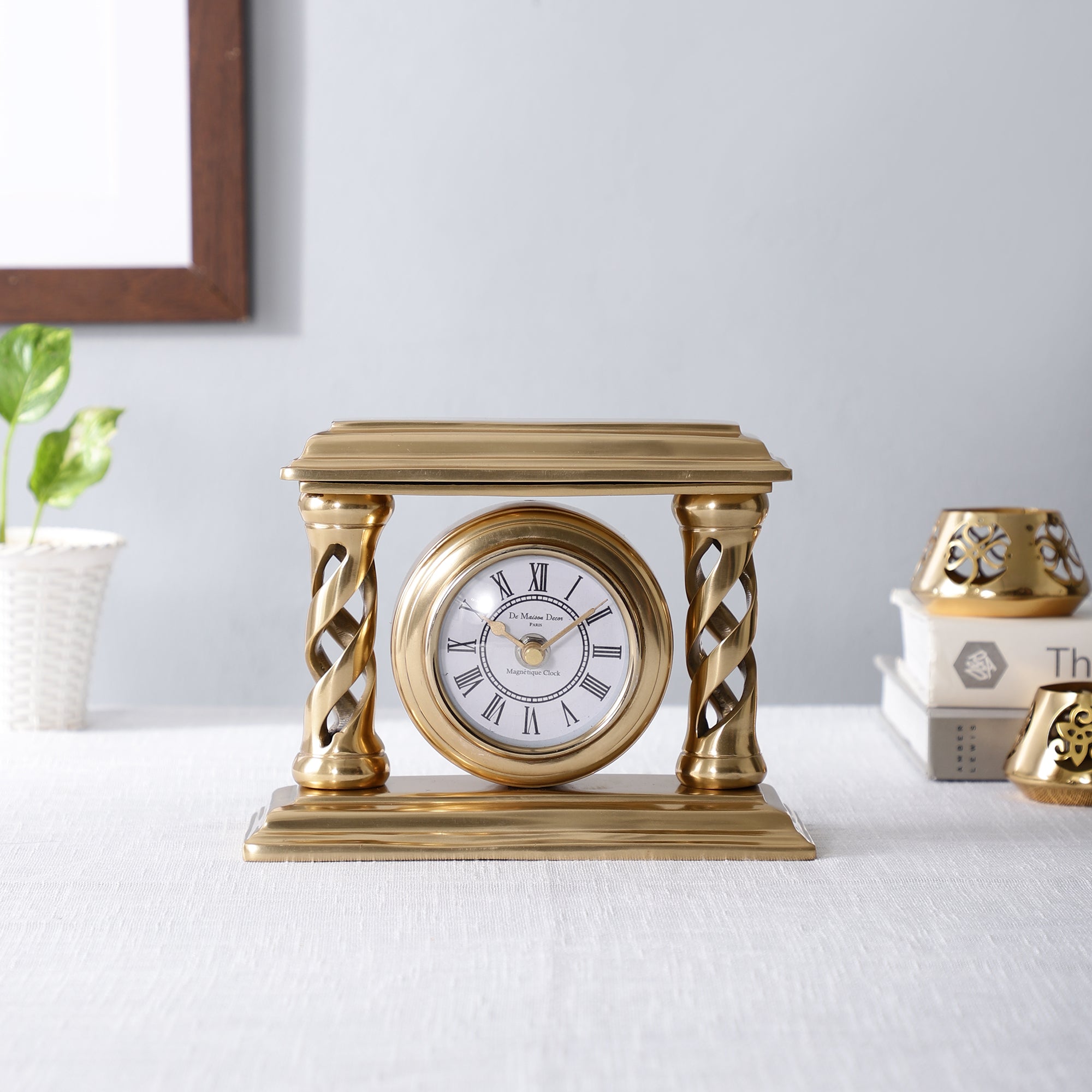 Velor Table Clock M.M.I. OVERSEAS