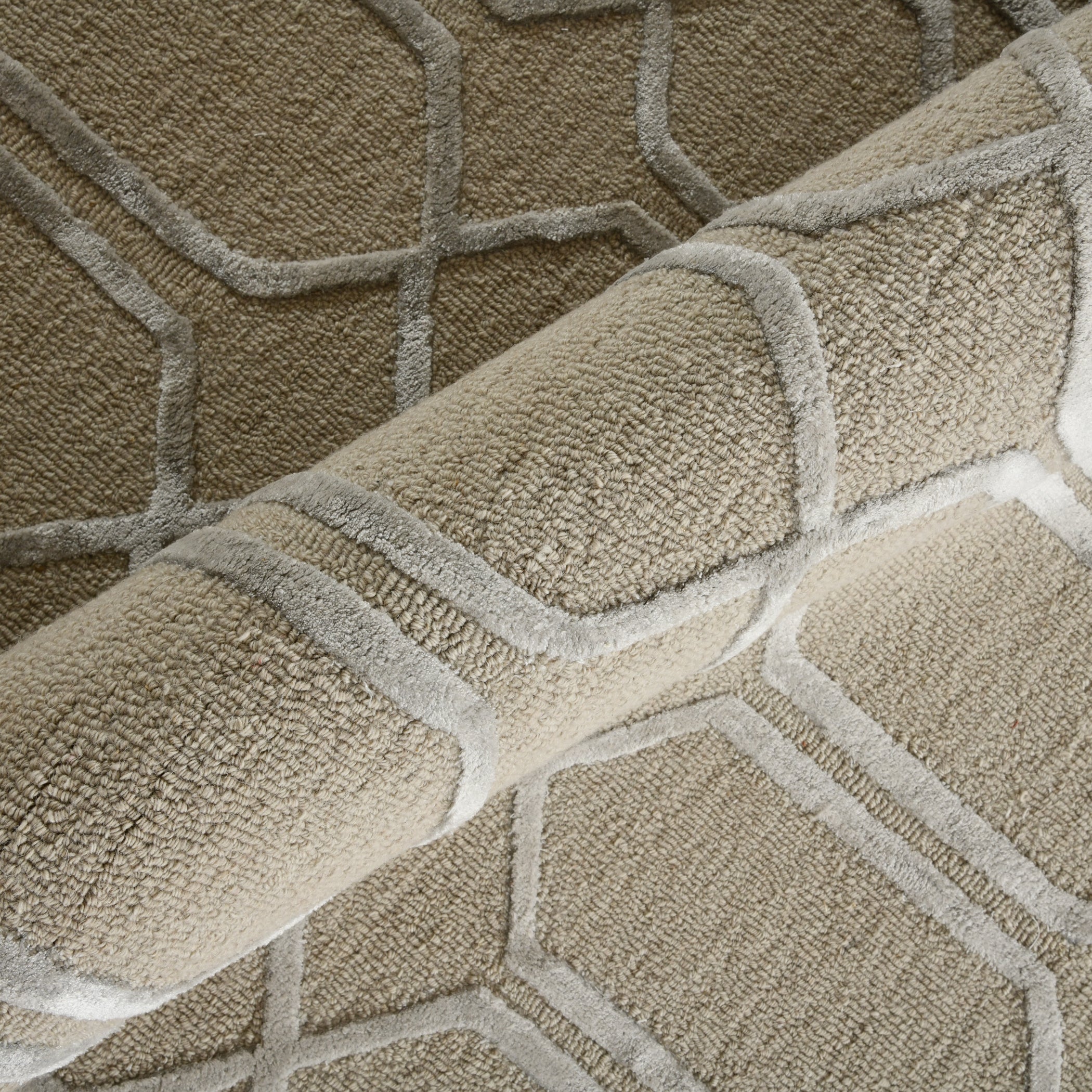 Saraswati Global Rug , Hand Tufted Area Rug, 8x10 Feet, Wool & Viscose Rug, Luxurious Anti-Skid & Anti Slip Backing Carpet , Ideal for Bedroom, Living Room, and Dining Room, Kids Room, Office Rug.