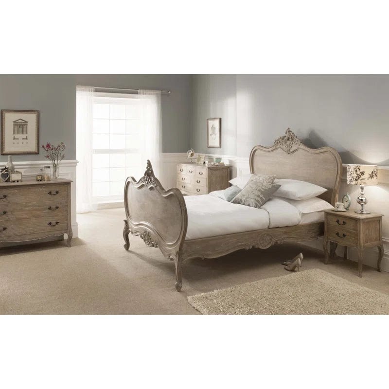 Montpellier Blanc Antique French Bed (Size: King)
