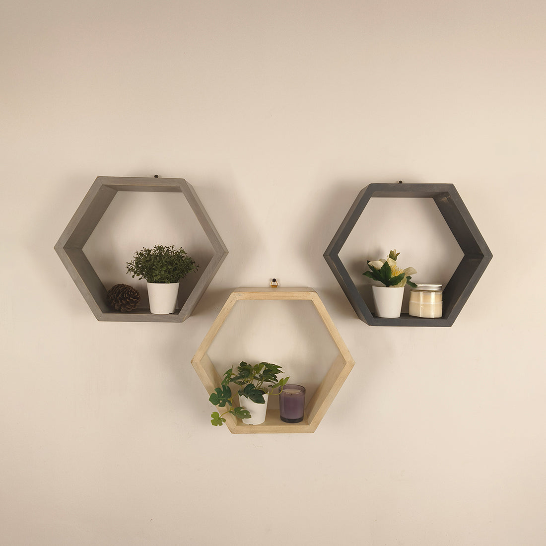 OLIVER III Hexagonal Shaped Set of 3 Wooden Wall Shelves - OUCH CART | Wall decor