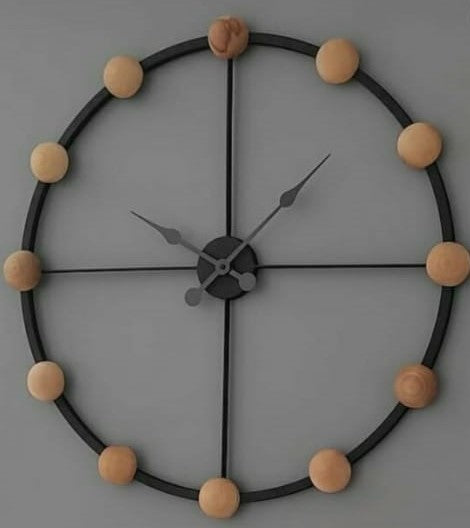 Circle Black Wall Clock