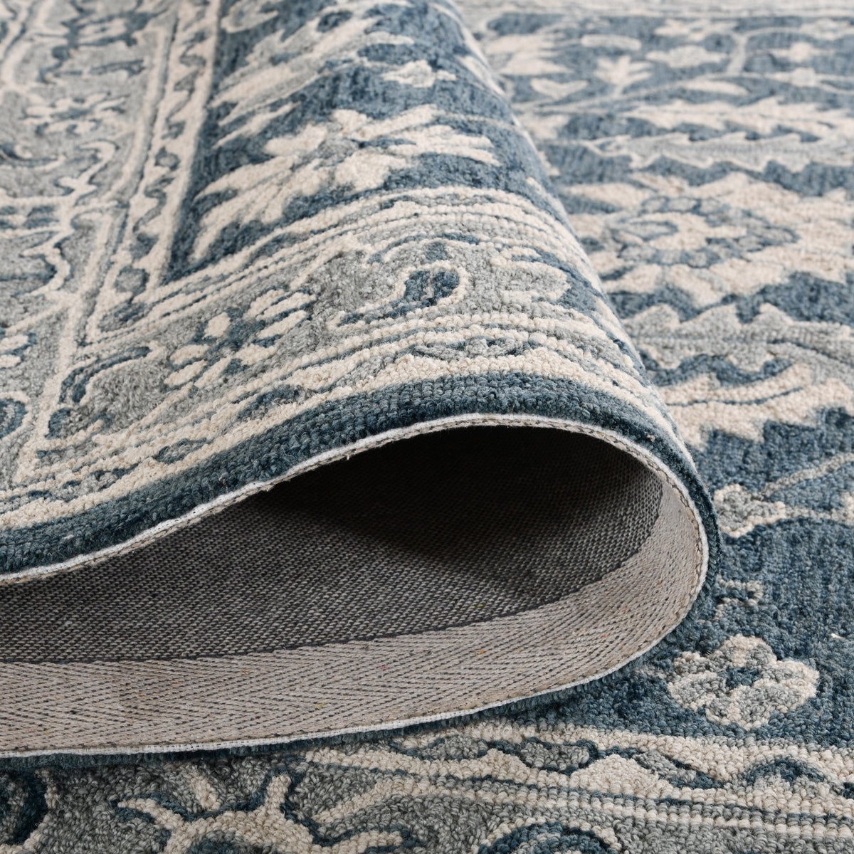 Saraswati Global Rug , Handmade Area Rug, 4x6 Feet, Wool & Viscose Rug, Luxurious Anti-Skid & Anti Slip Backing Carpet , Ideal for Bedroom, Living Room, and Dining Room, Kids Room, Office Rug. Saraswati Global