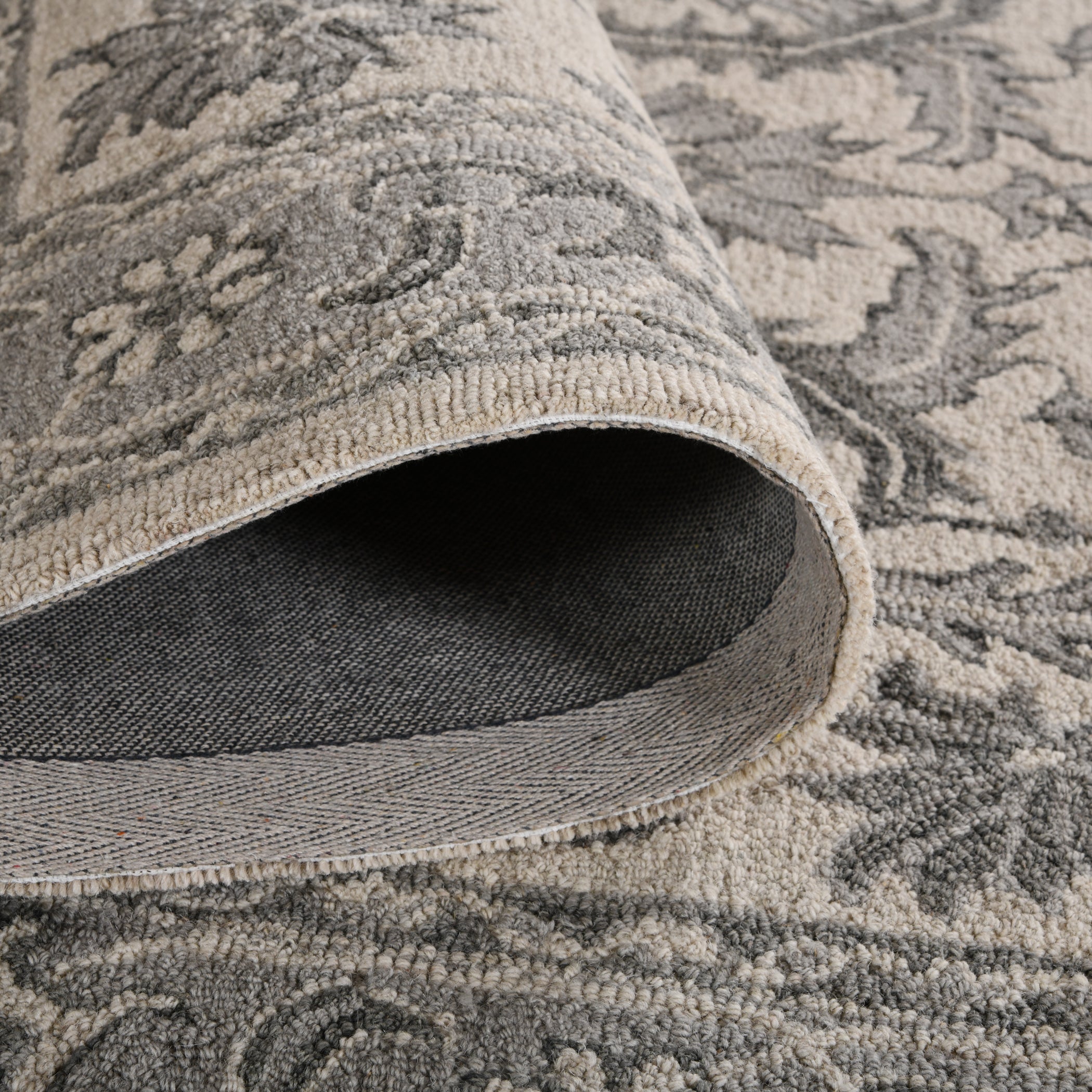 Saraswati Global Rug , Handmade Area Rug, 5x8 Feet, Wool & Viscose Rug, Luxurious Anti-Skid & Anti Slip Backing Carpet , Ideal for Bedroom, Living Room, and Dining Room, Kids Room, Office Rug.