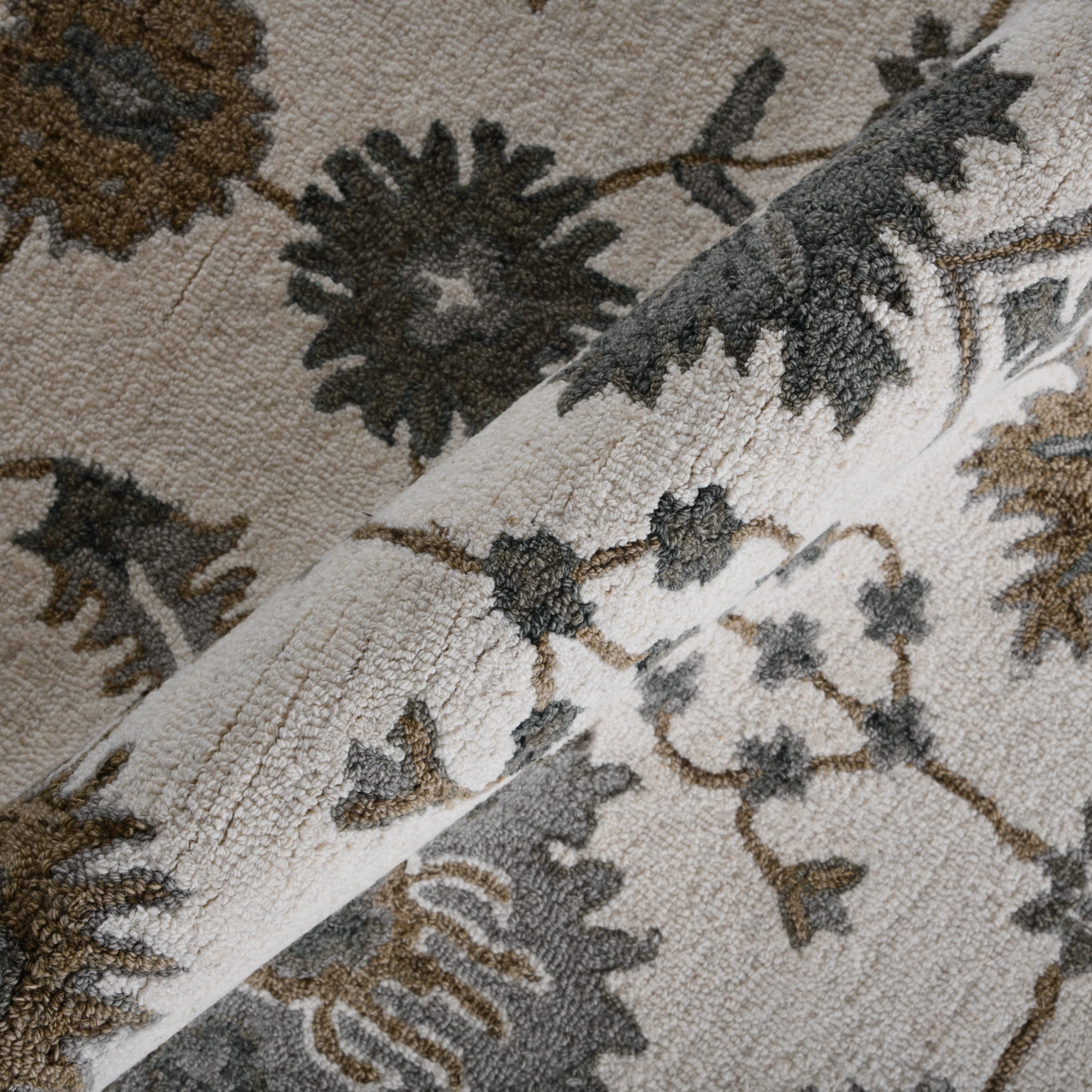 Saraswati Global Rug Handmade Area Rug 5x8 Feet, Premium Wool, Anti-Skid & Anti Slip Backing Carpet , Ideal for Bedroom, Living Room, and Dining Room, Kids Room, Office.