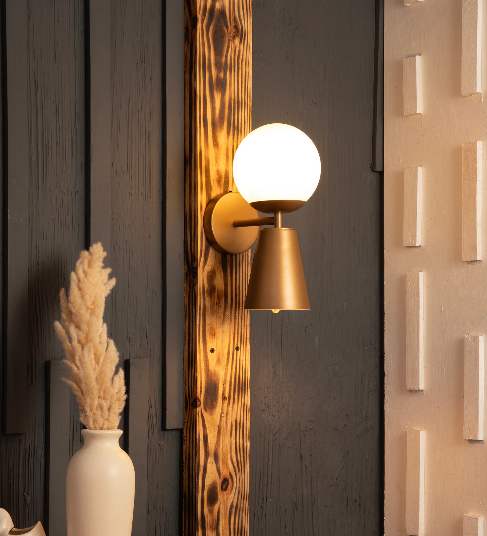 Lark Lzzy Gold Wall Light By Shoppeefry