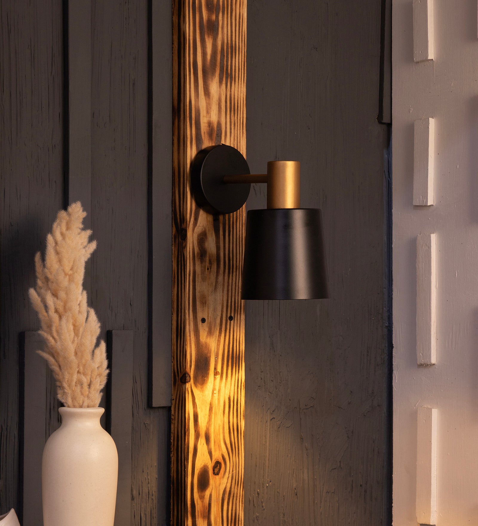 Mint Wall Light By Shoppeefry