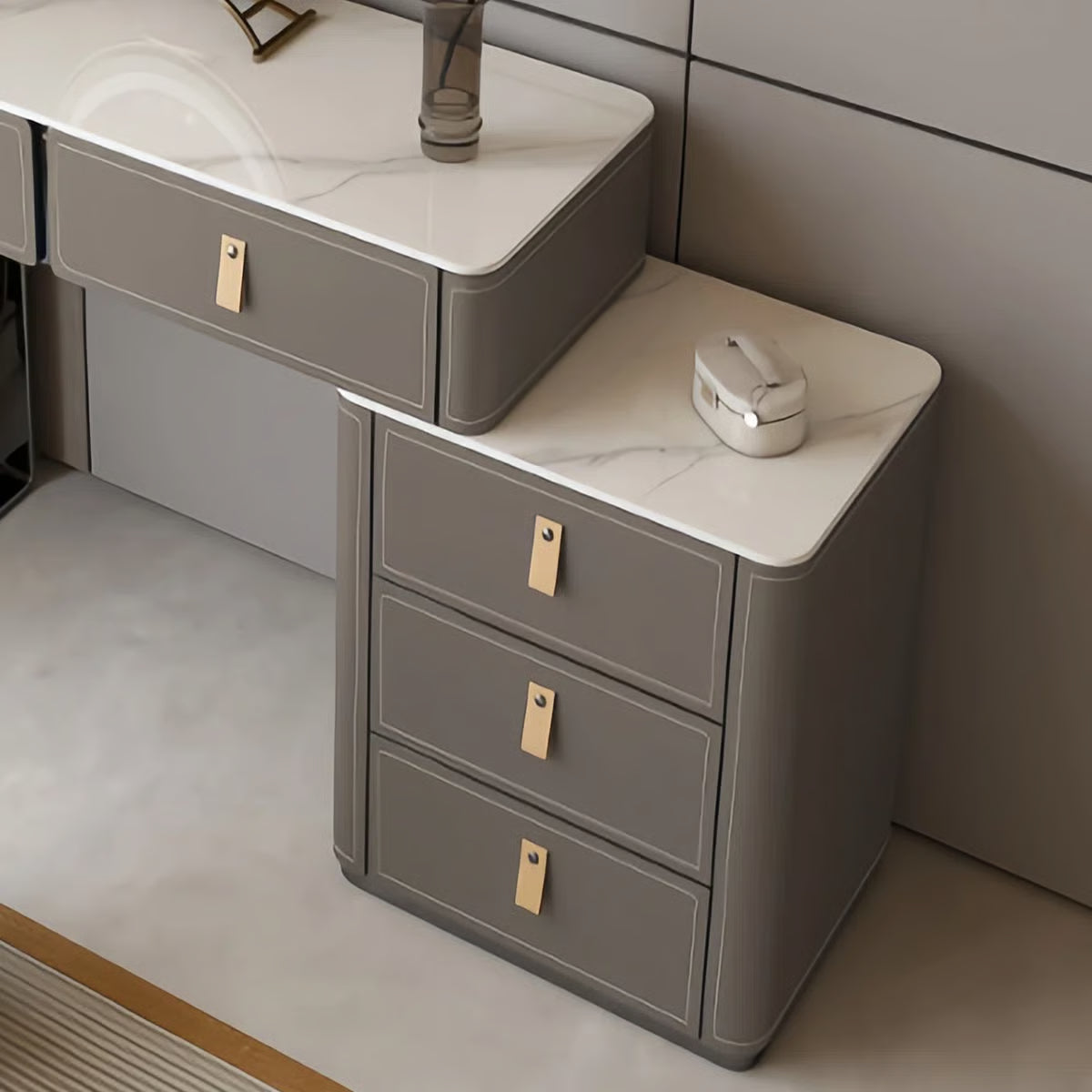 Saimir Vanity Makeup Table – Elegant and Practical Design