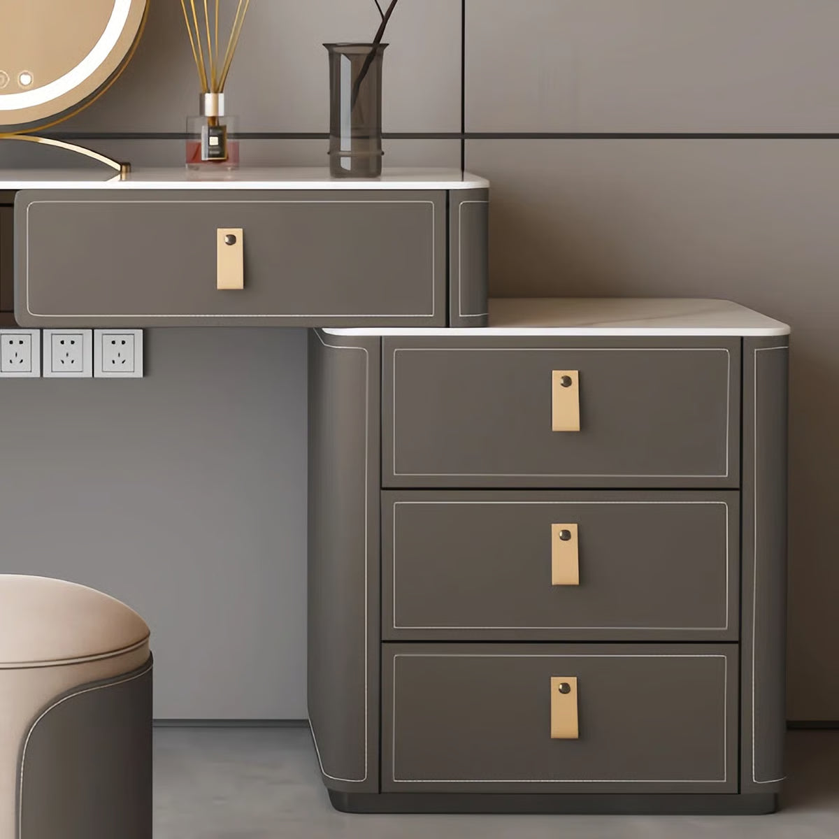 Saimir Vanity Makeup Table – Elegant and Practical Design