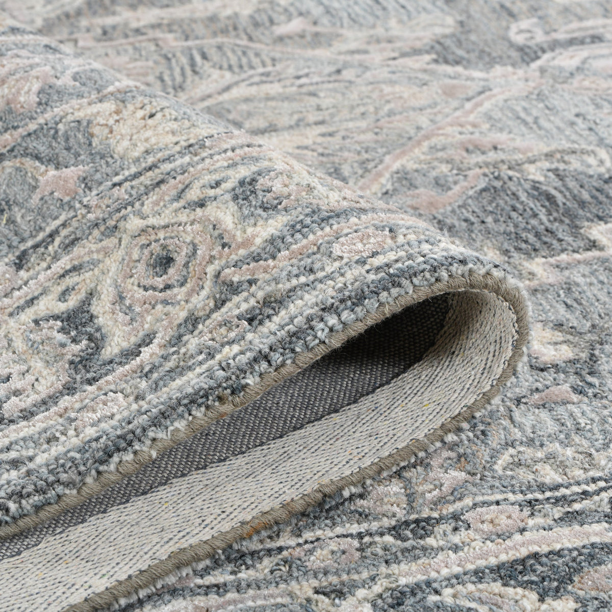 Saraswati Global Rug , Handmade Area Rug, 4x6 Feet, Wool & Viscose Rug, Luxurious Anti-Skid & Anti Slip Backing Carpet , Ideal for Bedroom, Living Room, and Dining Room, Kids Room, Office Rug. Saraswati Global