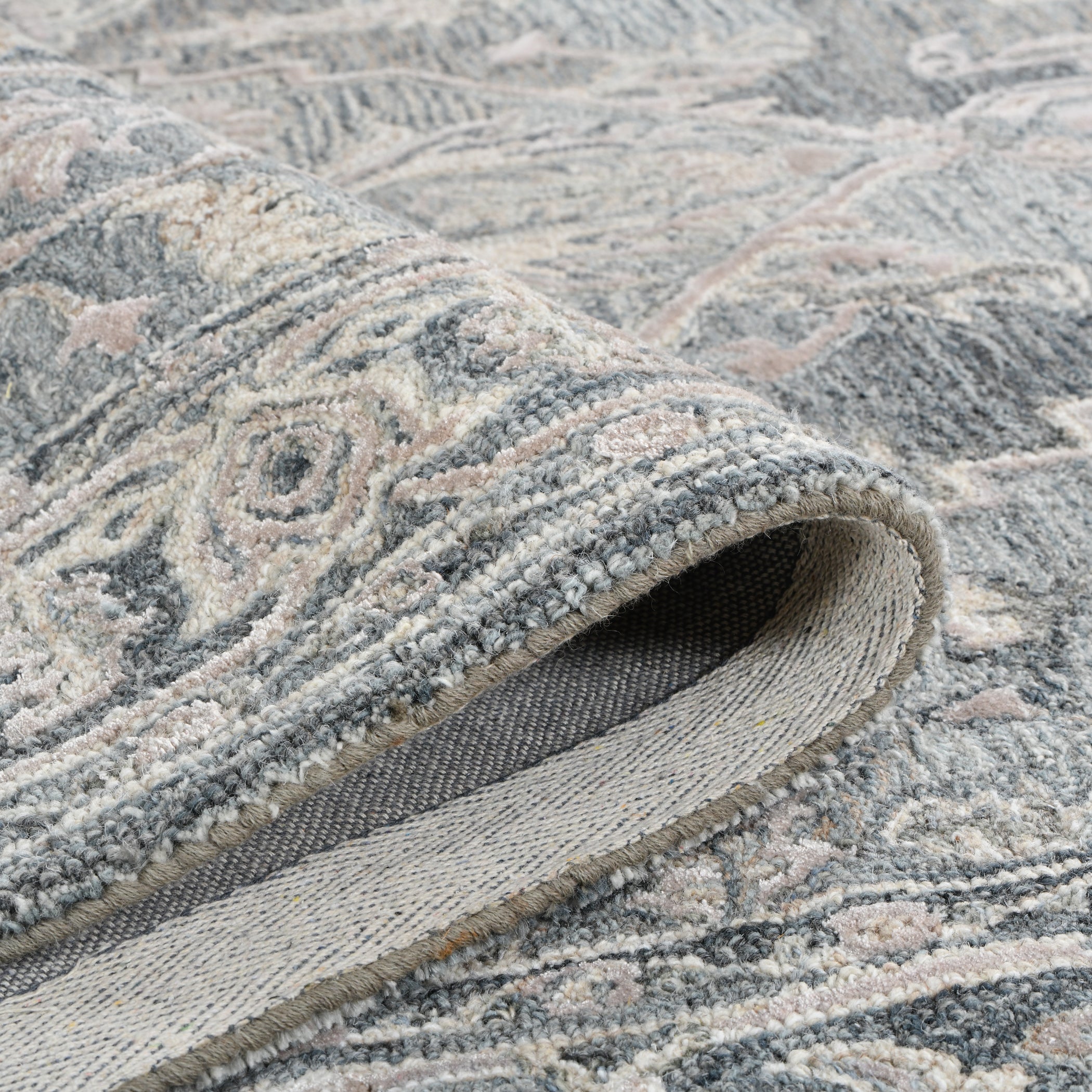 Saraswati Global Rug , Handmade Area Rug, 4x6 Feet, Wool & Viscose Rug, Luxurious Anti-Skid & Anti Slip Backing Carpet , Ideal for Bedroom, Living Room, and Dining Room, Kids Room, Office Rug.