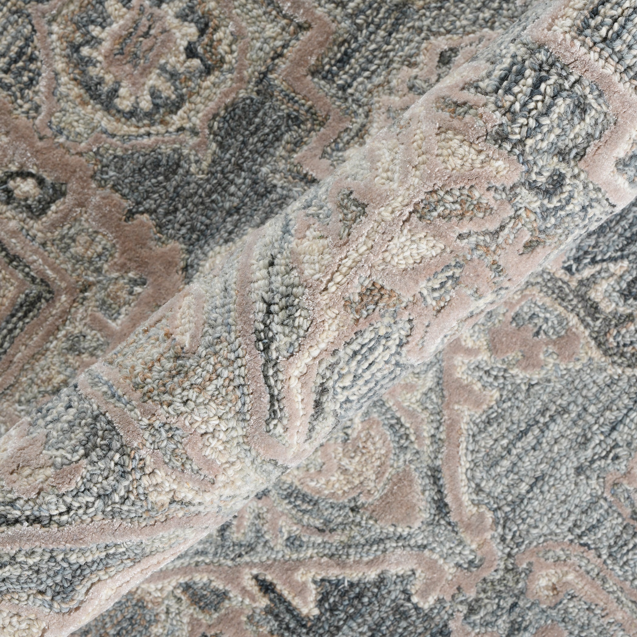 Saraswati Global Rug Luxury Handcrafted Floral Area Rug - 8x10 Feet, Premium Wool, Anti-Skid & Anti Slip Cotton Backing Carpet , Ideal for Bedroom, Living Room, and Dining Room, Kids Room, Office.