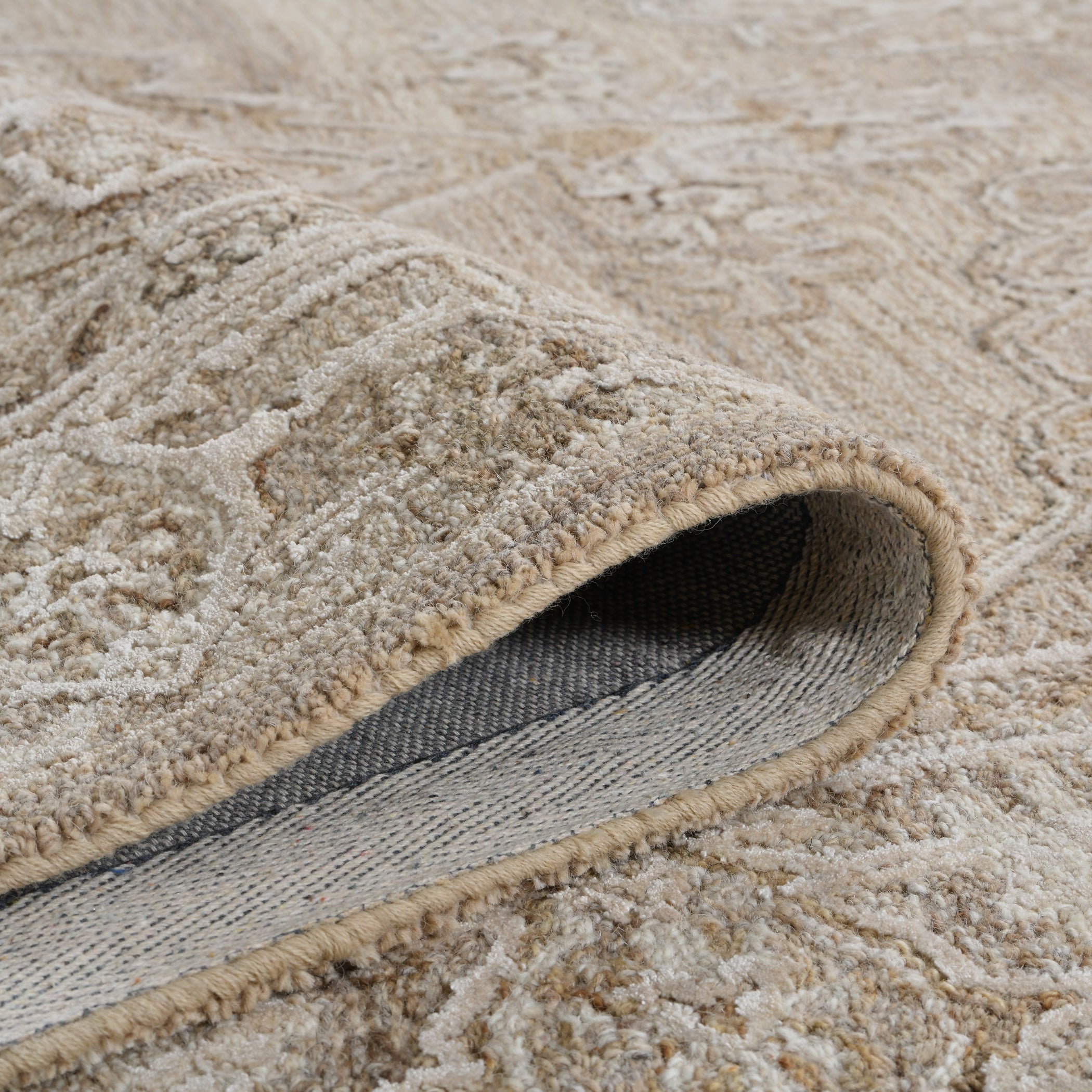 Saraswati Global Rug , Hand-Tufted Area Rug, 5x7.6 Feet, Wool & Viscose Rug, Luxurious Anti-Skid & Anti Slip Backing Carpet , Ideal for Bedroom, Living Room, and Dining Room, Kids Room, Office Rug. Saraswati Global