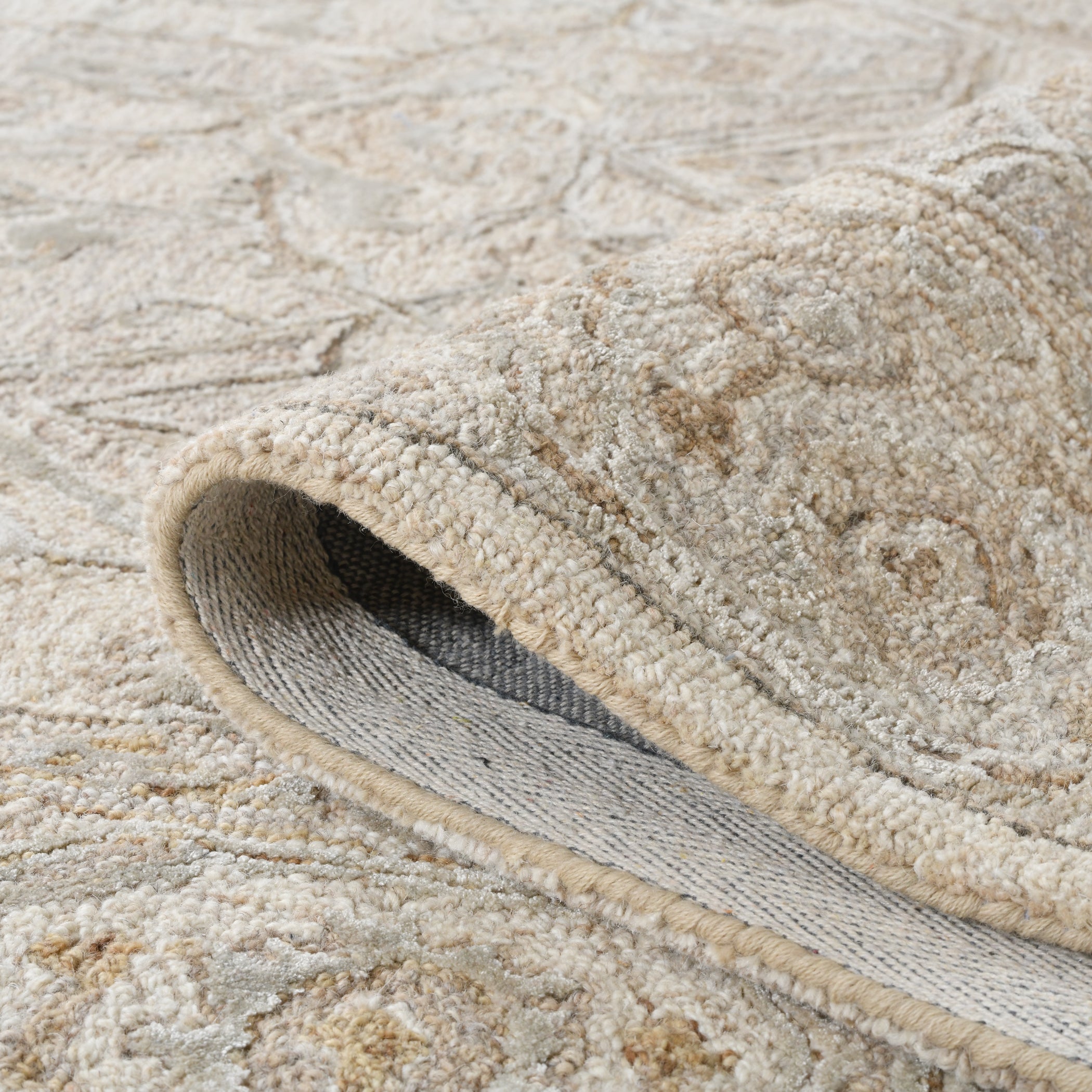 Saraswati Global Rug , Handcrafted Area Rug, 8x10 Feet, Wool & Viscose Rug, Luxurious Anti-Skid & Anti Slip Backing Carpet , Ideal for Bedroom, Living Room, and Dining Room, Kids Room, Office Rug.