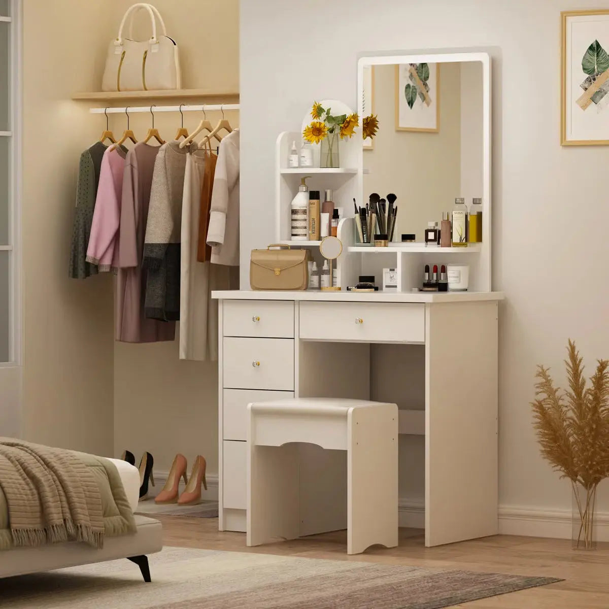 Vitomir Makeup Vanity Desk with Stylish Design and Storage