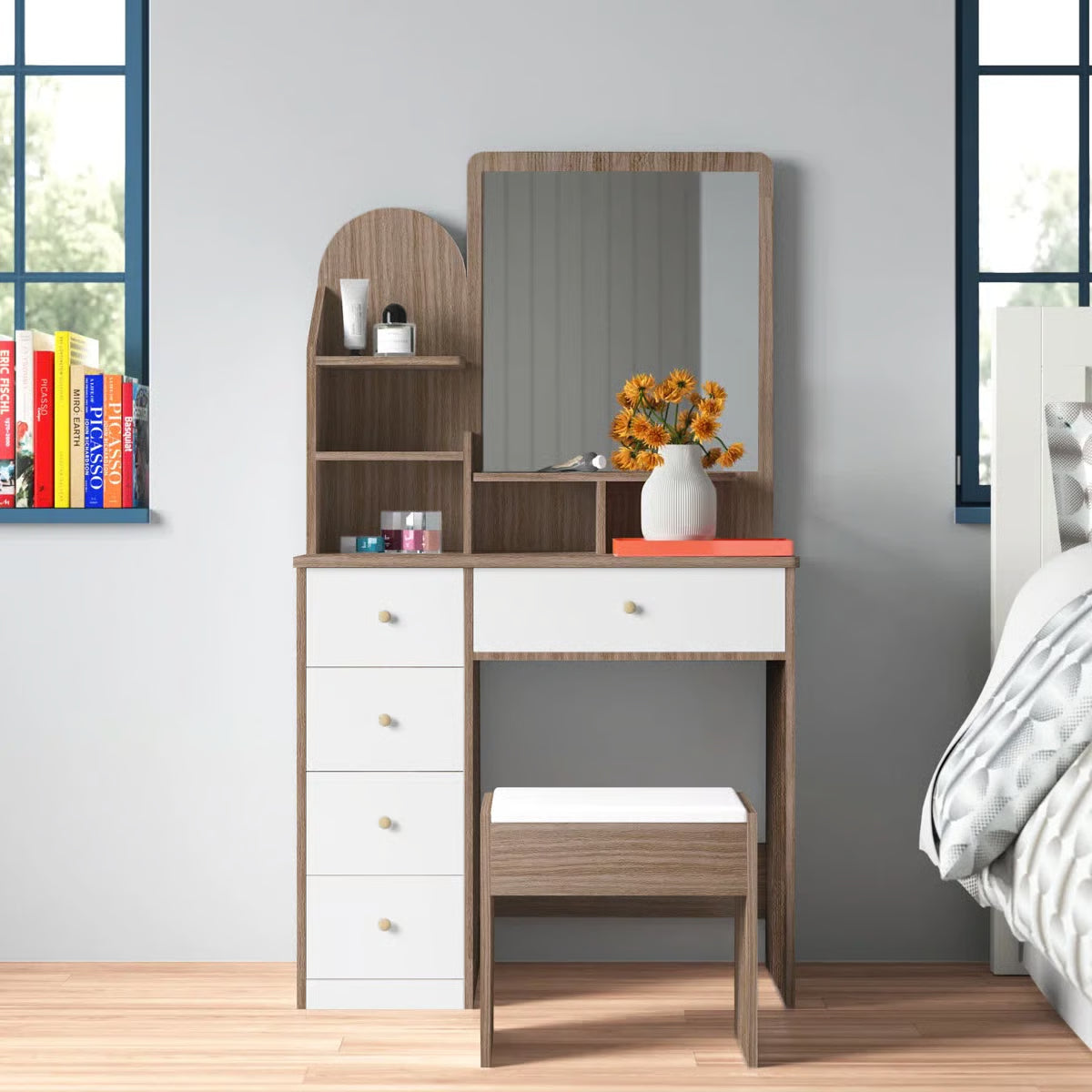 Vitomir Makeup Vanity Desk with Stylish Design and Storage