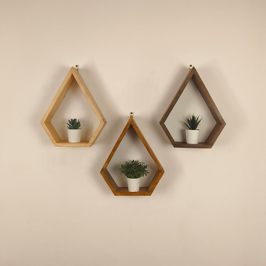 WILLIAM III Diamond Shaped Set of 3 Wooden Wall Shelves - OUCH CART | Wall decor