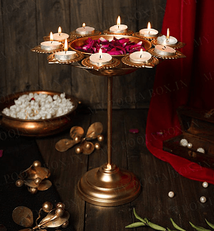 Sat of 1 golden urli - Ouch Cart