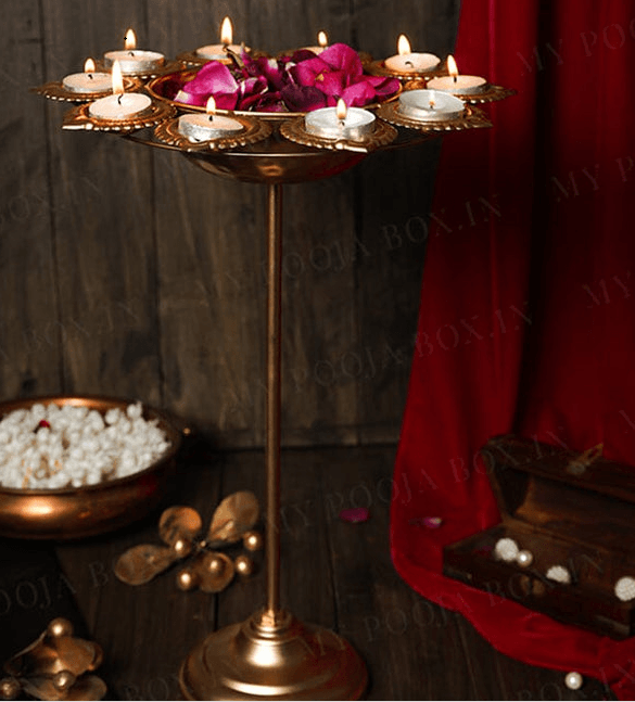 Sat of 1 golden urli - Ouch Cart