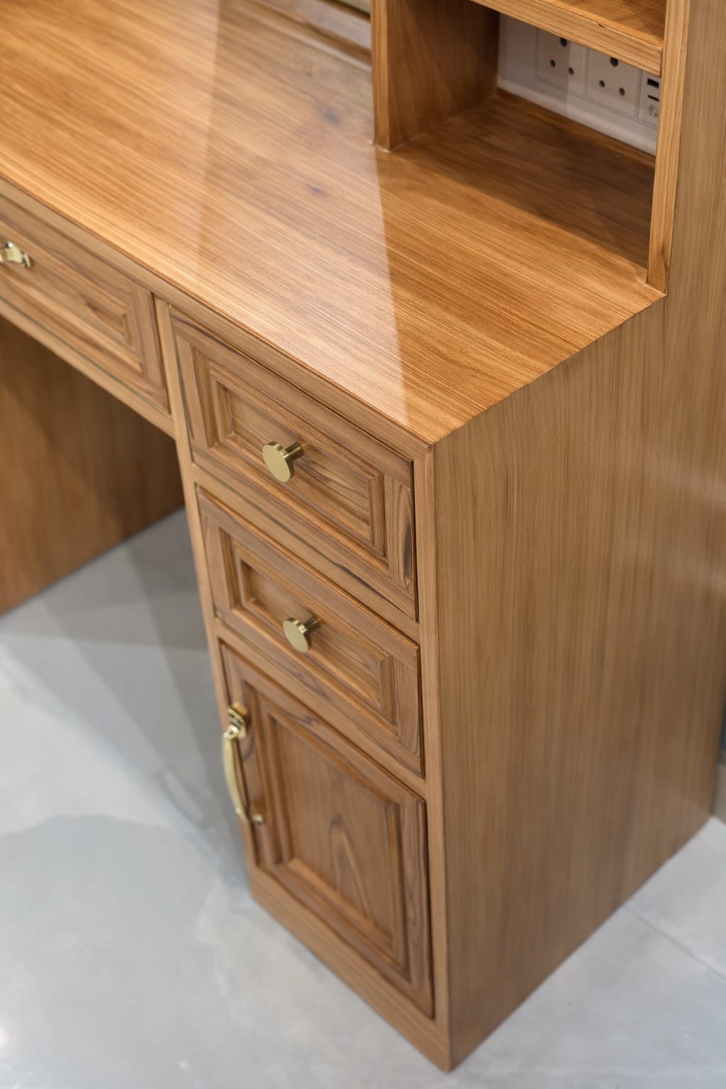 Modern Vanity Desk with 6 Drawers, Touch Control Mirror & Lights, Cabinets, Charging Station, and Hooks OUCH CART