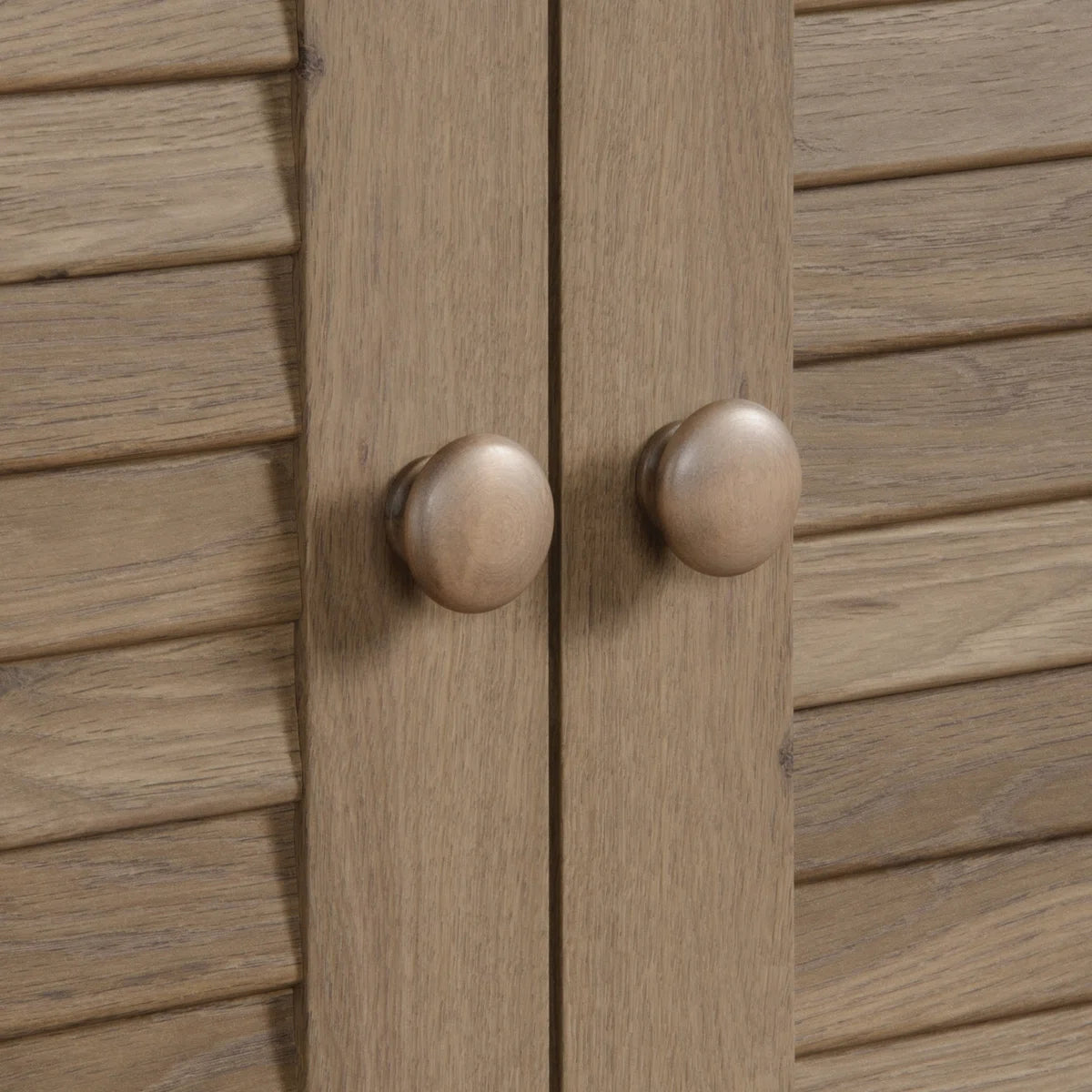 Bredevoort Armoire – Elegant Solid Wood Wardrobe with Spacious Storage