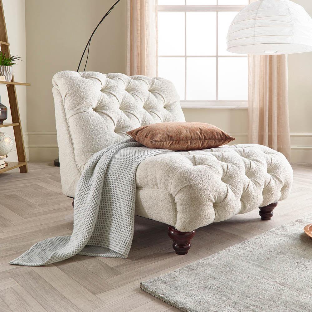 Constanza CHESTERFIELD CHAIR - Ouch Cart