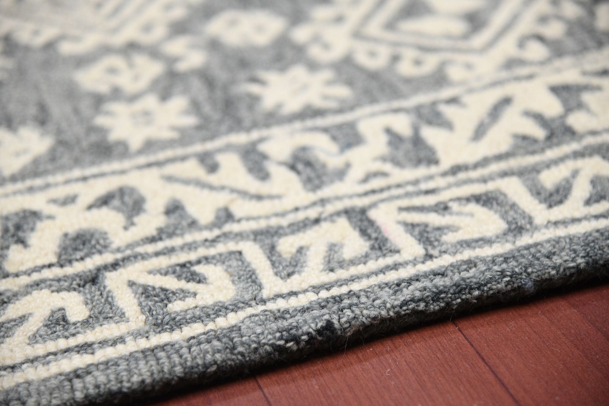 Slate Gray Wool Boston 4x6 Feet  Hand-Tufted Carpet - Rug