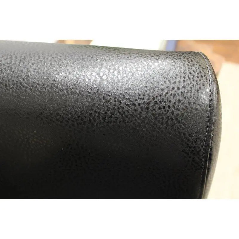 Wide Tufted Arm Chair for living room - Ouch Cart
