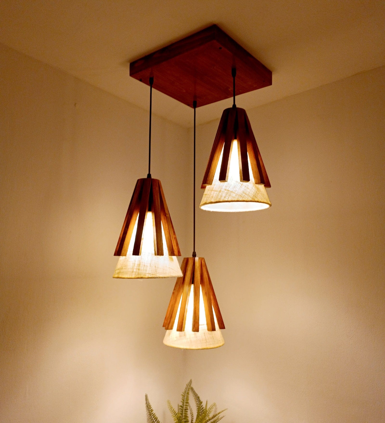 Flue Brown Wooden Cluster Hanging Lamp (BULB NOT INCLUDED)