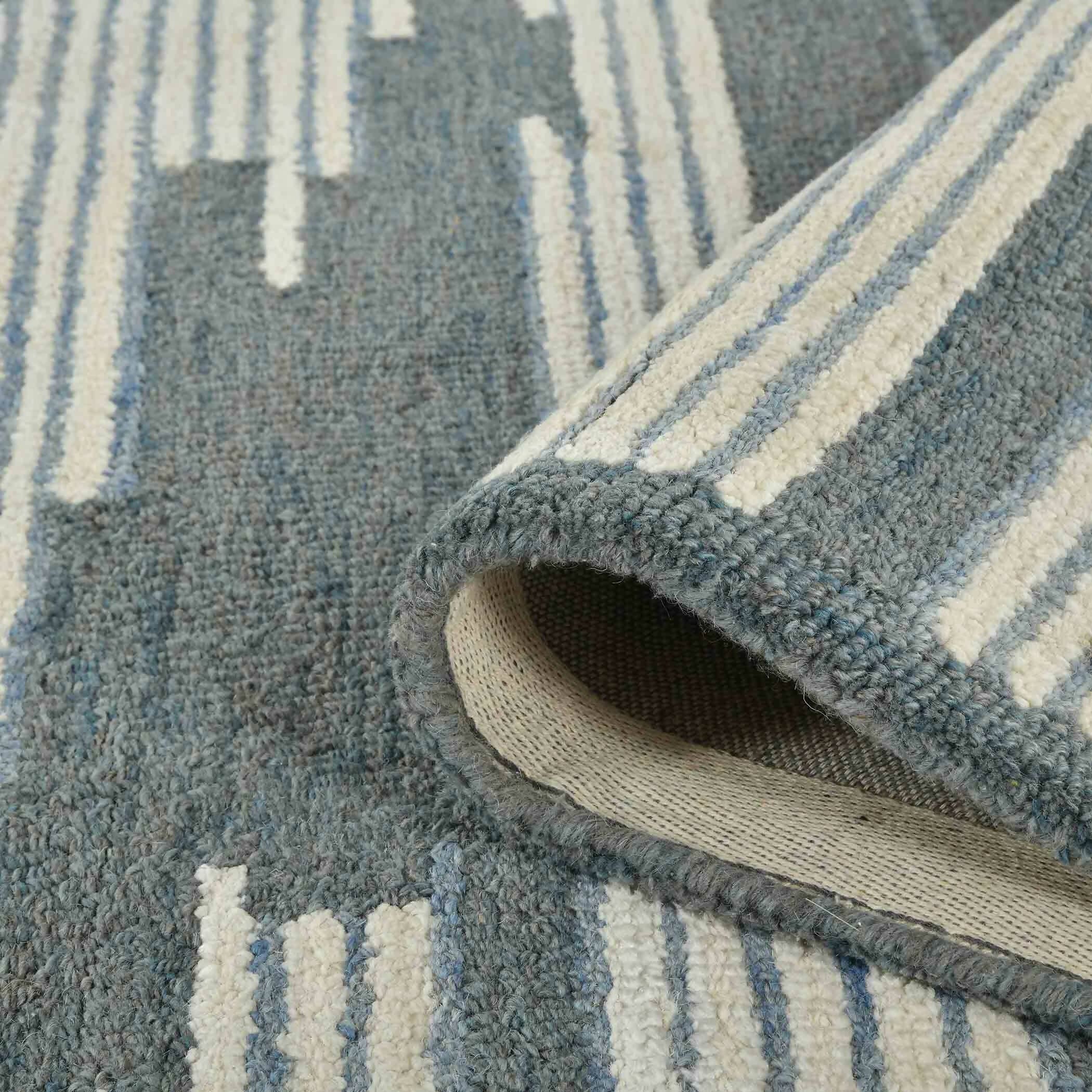 Blue Wool Chicago 5x8 Feet Hand-Tufted Carpet Rug