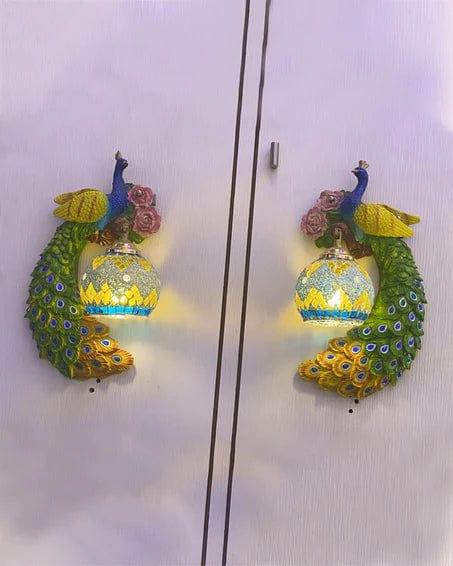 Bringing you one of our finest handcrafted pieces, The Hanging light is the perfect blend of artistic flair and modern appeal. - Ouch Cart