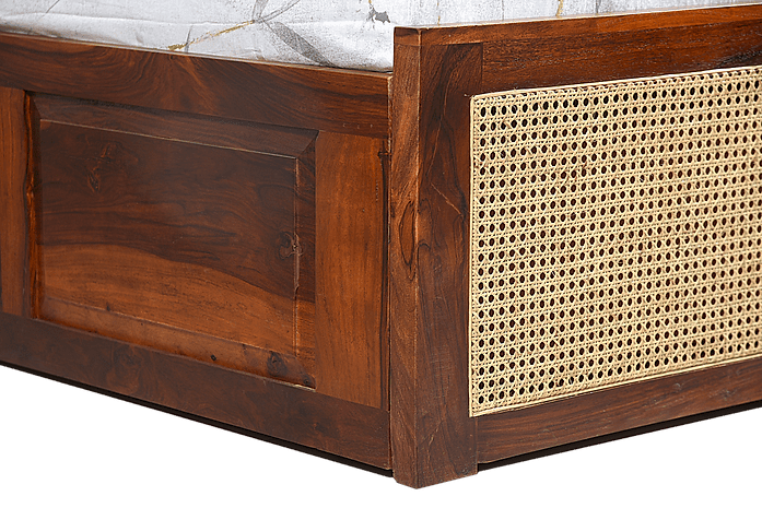 Sheesham Wood Kiyan King Bed - Ouch Cart