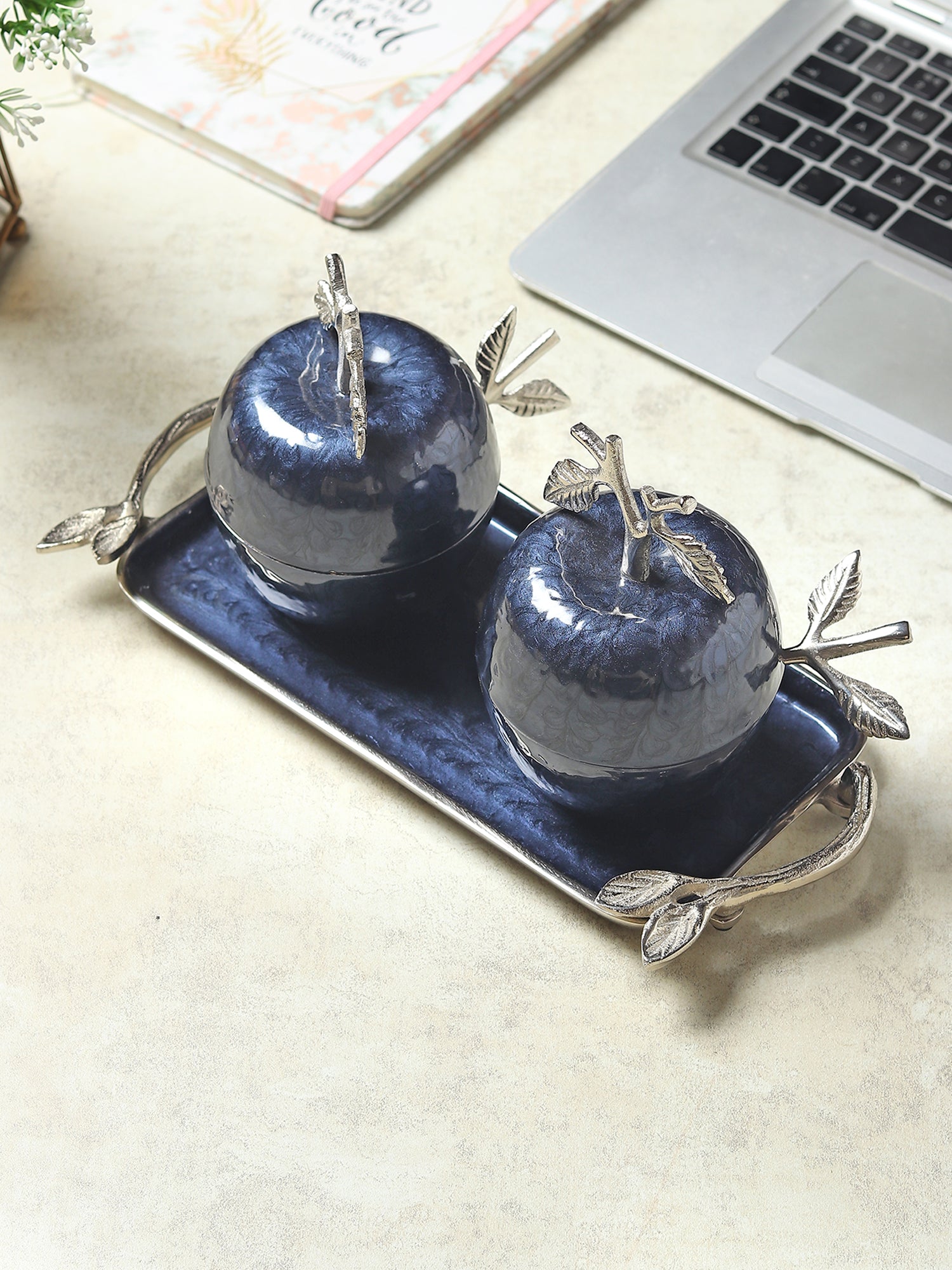 Dravelion Blue Pearl Apple Set