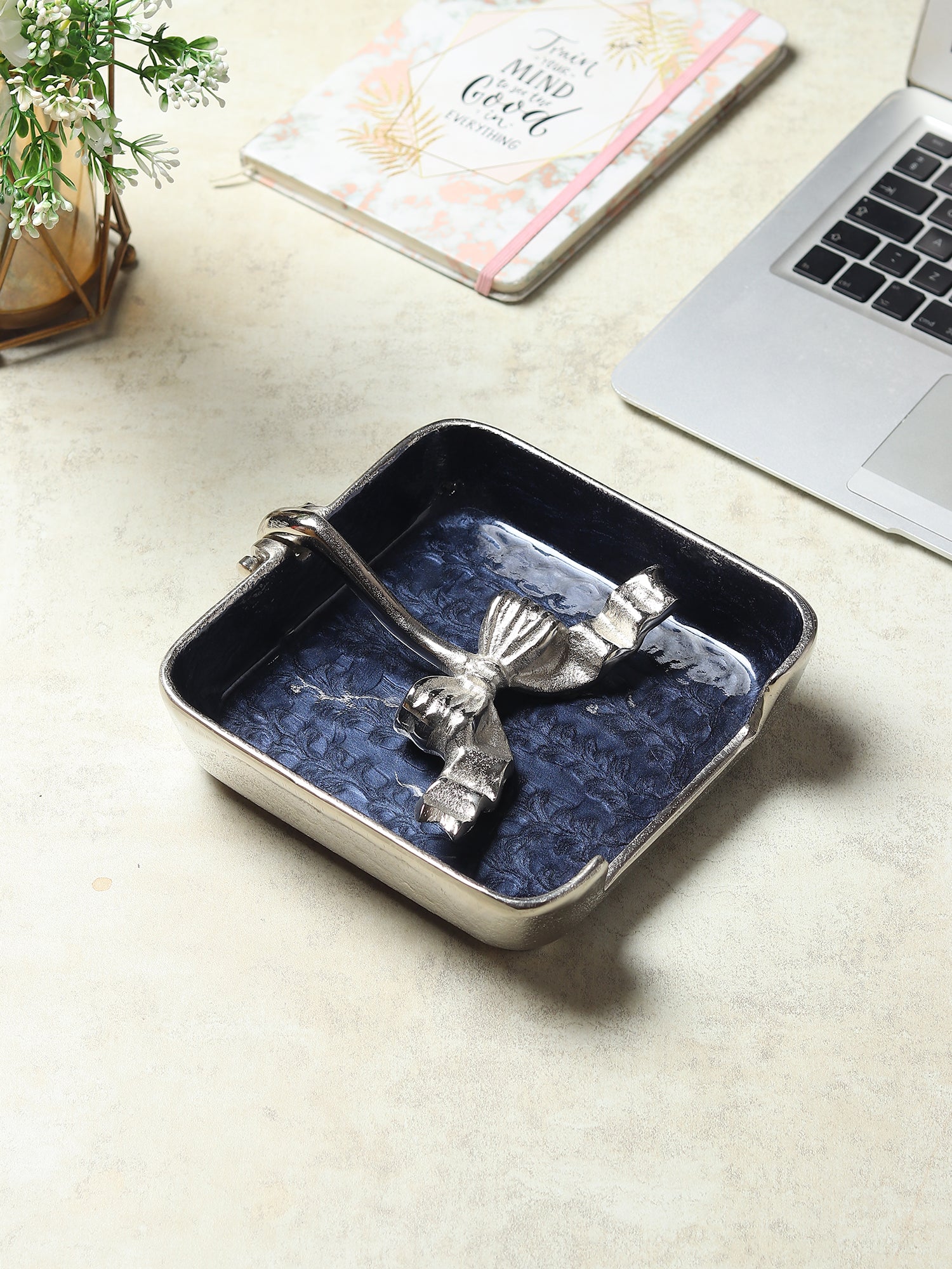 Dravelion Blue Pearl Tissue holder