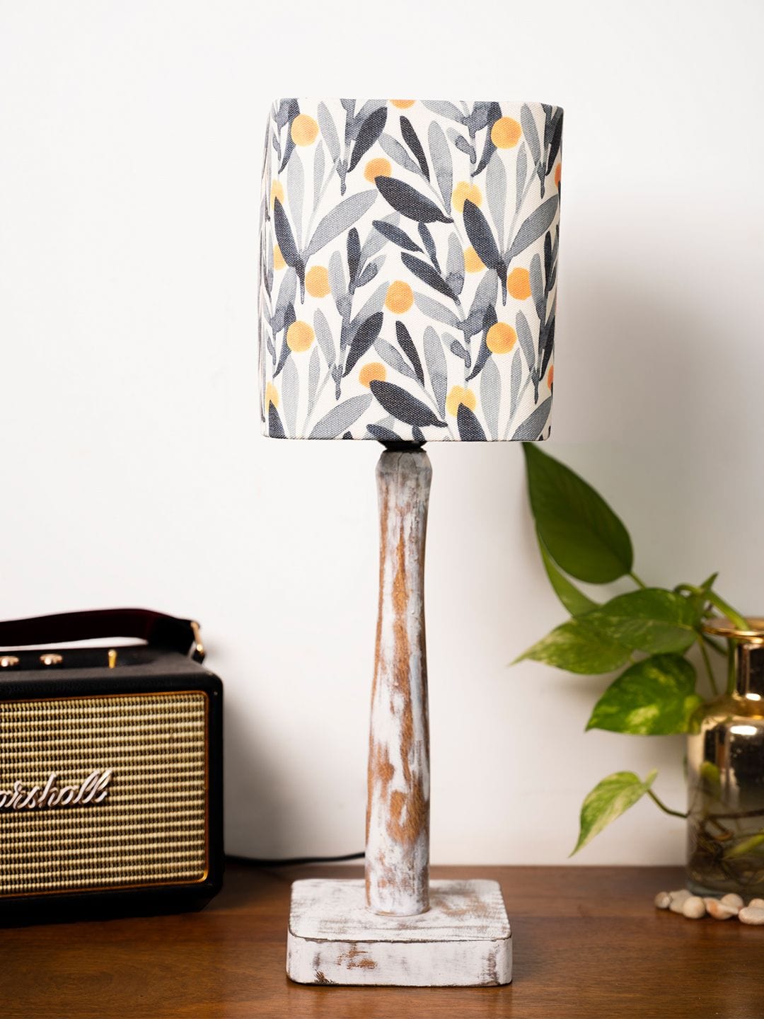 Curve Distress white Lamp with Yellow Leaves shade